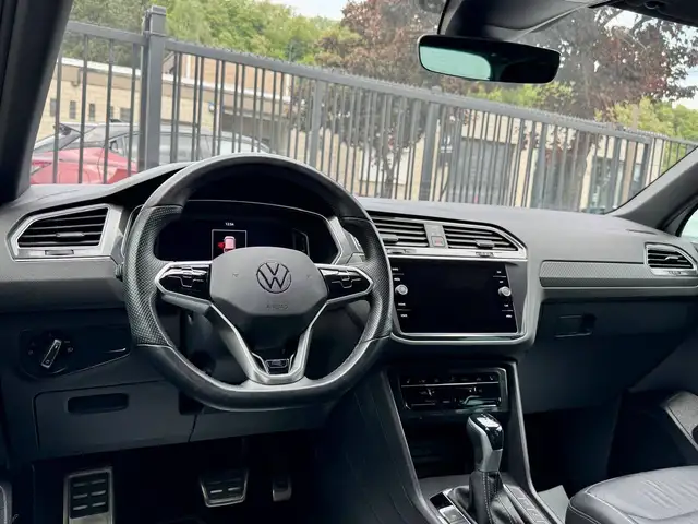 Volkswagen Tiguan view 8