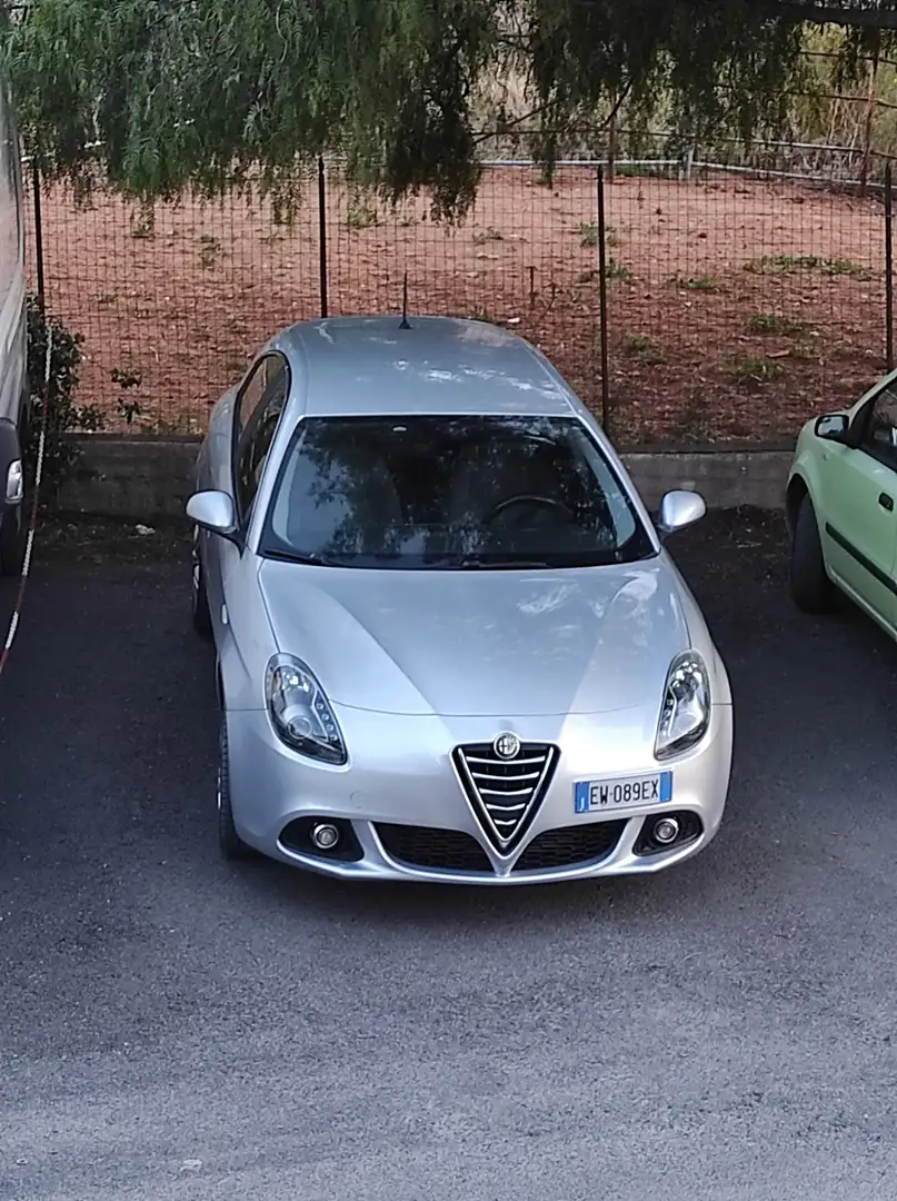 Alfa Romeo Giulietta 1.6 jtdm(2) Distinctive - 1