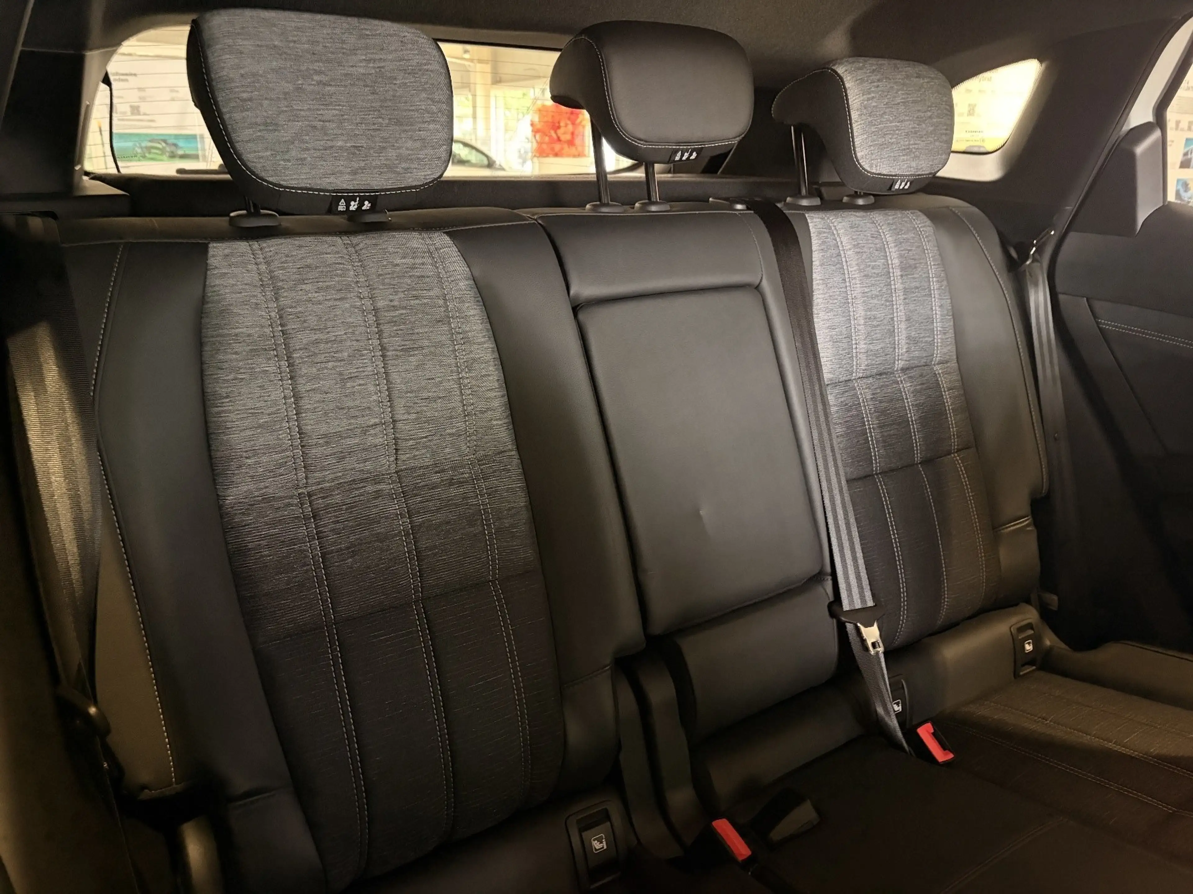 Renault Austral Techno Full Hybrid 200 PS — photo 7