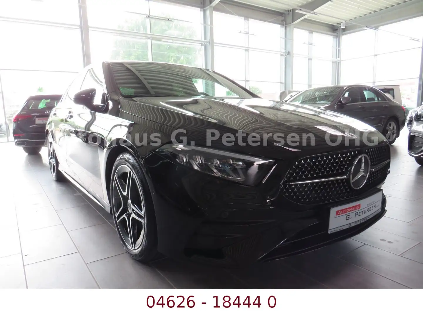 Mercedes-Benz A 200 Autom.*AMG*AHK*Night*Distronic*CAM* Schwarz - 2