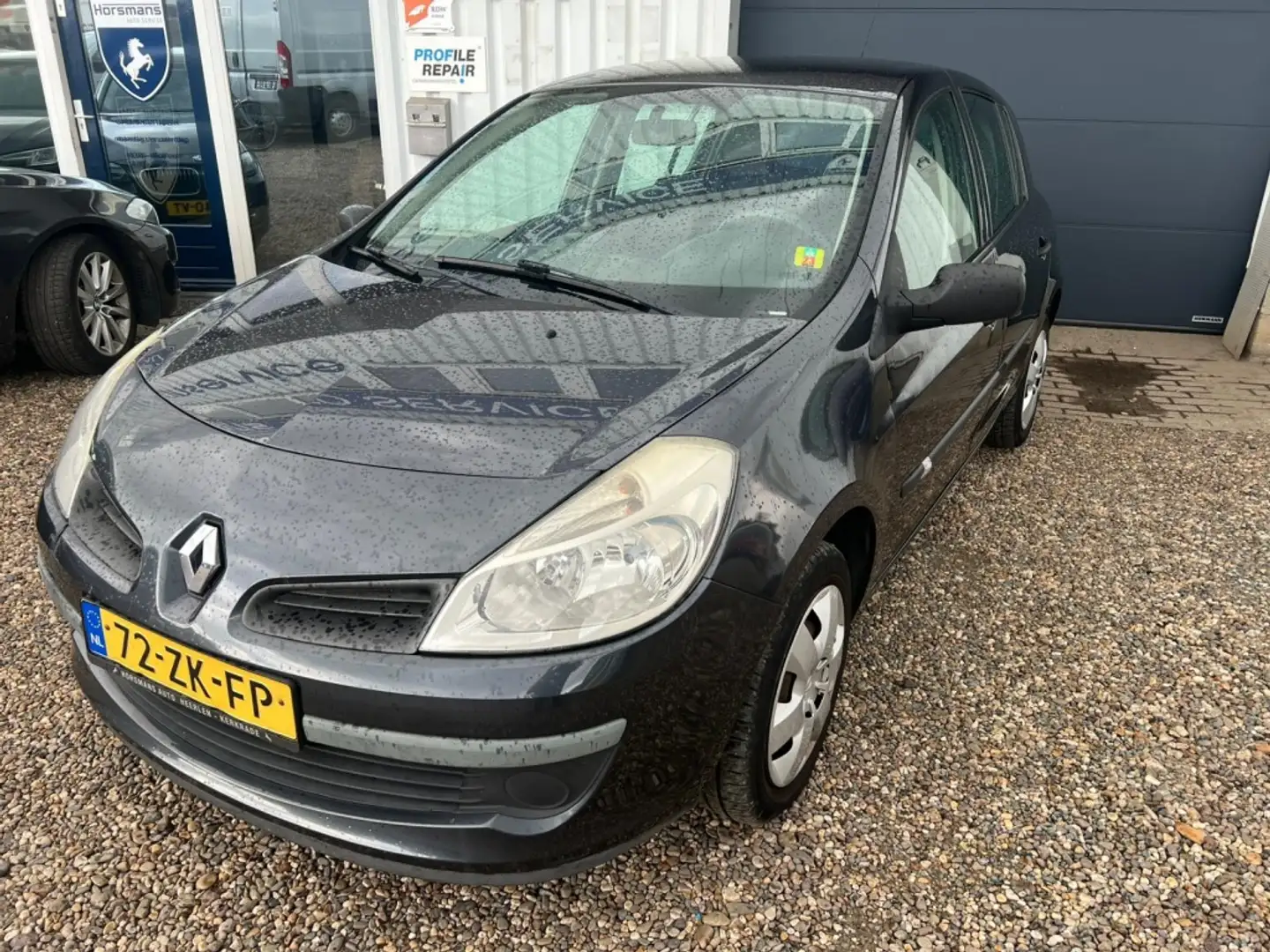 Renault Clio 1.2 16 V ** Airco** NWE APK !! Grijs - 1