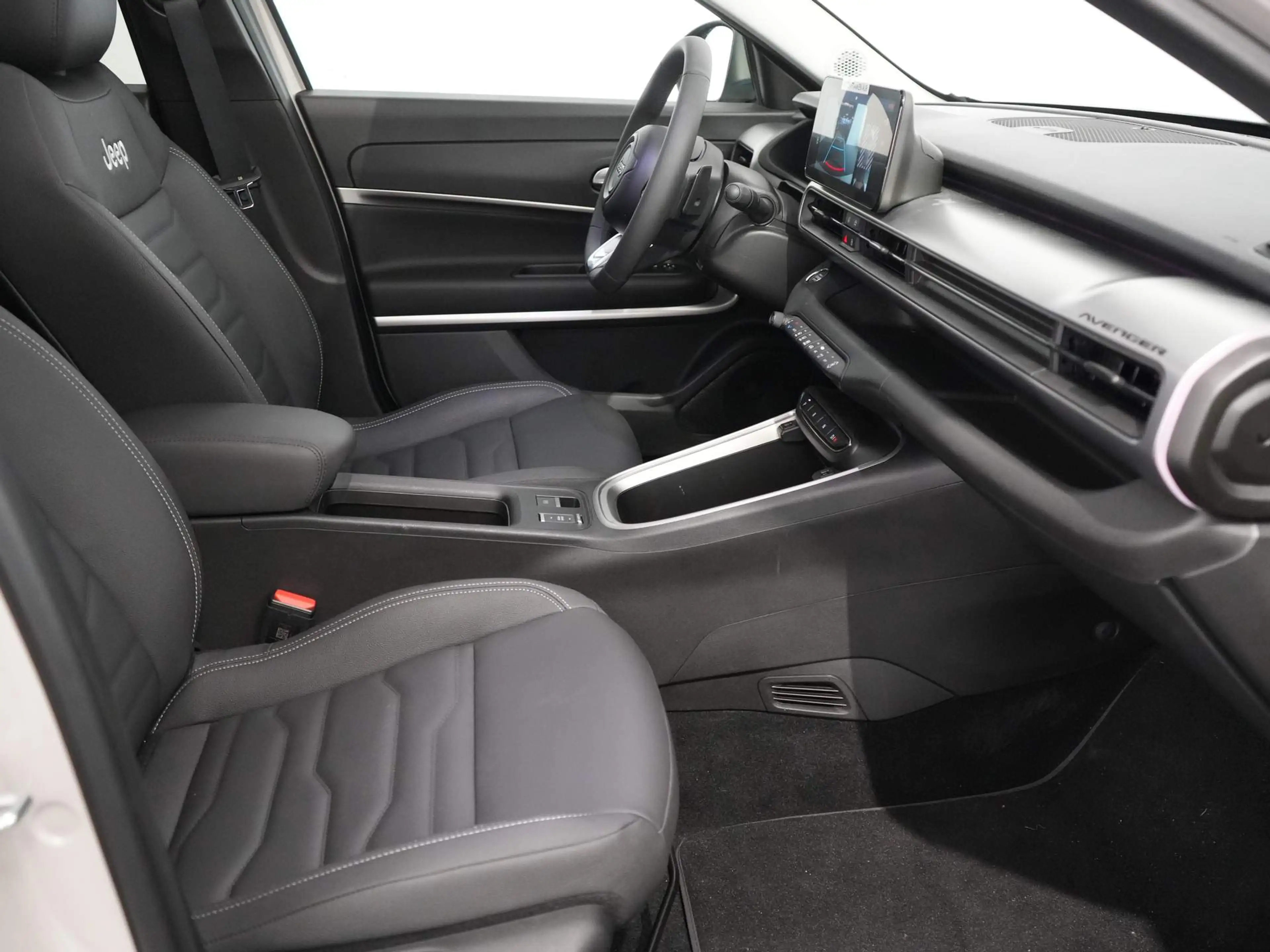 Jeep Avenger 1.2 e-Hybrid Summit | Leder en winterpakket | Adap — photo 4