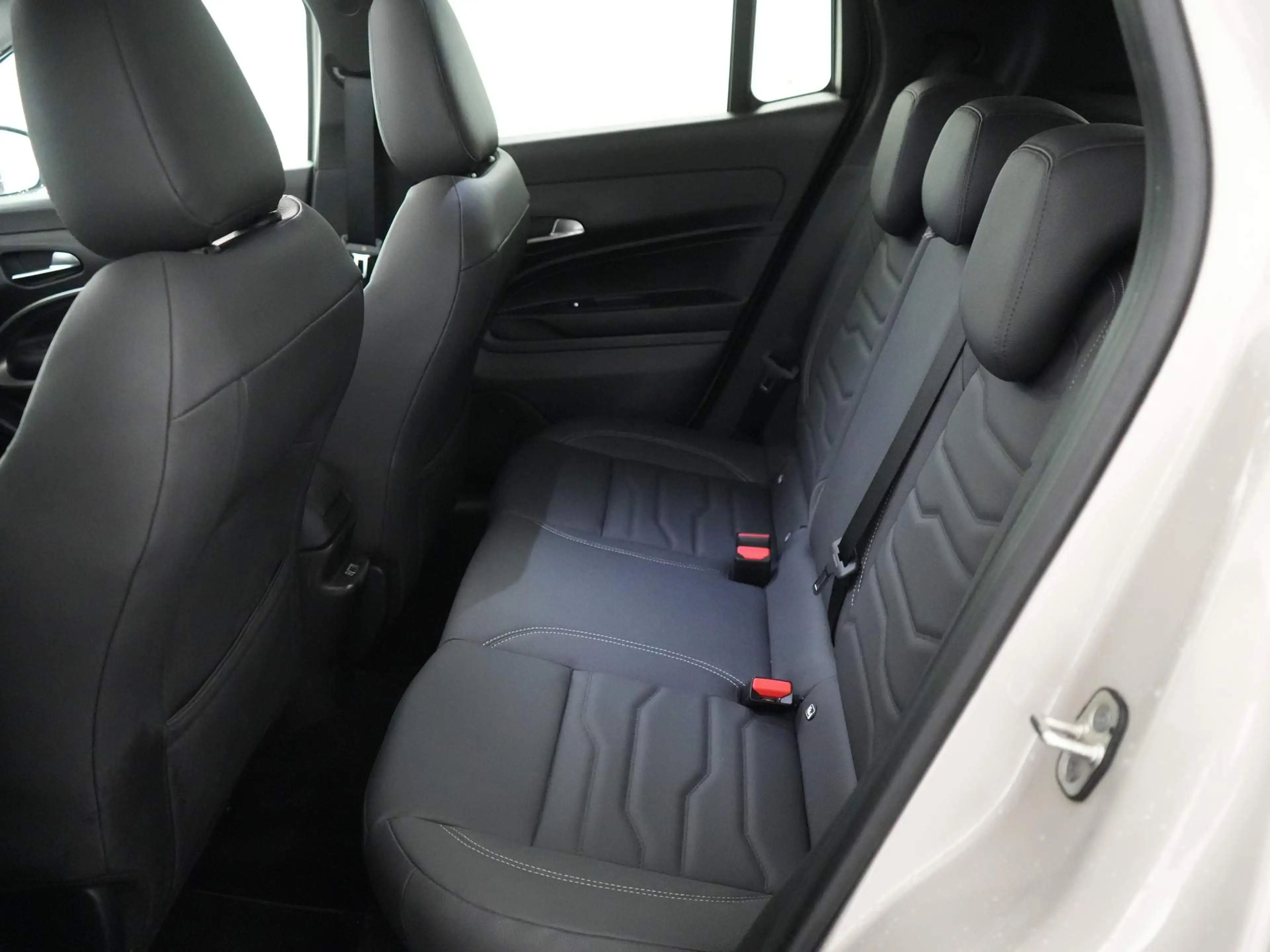 Jeep Avenger 1.2 e-Hybrid Summit | Leder en winterpakket | Adap — photo 28