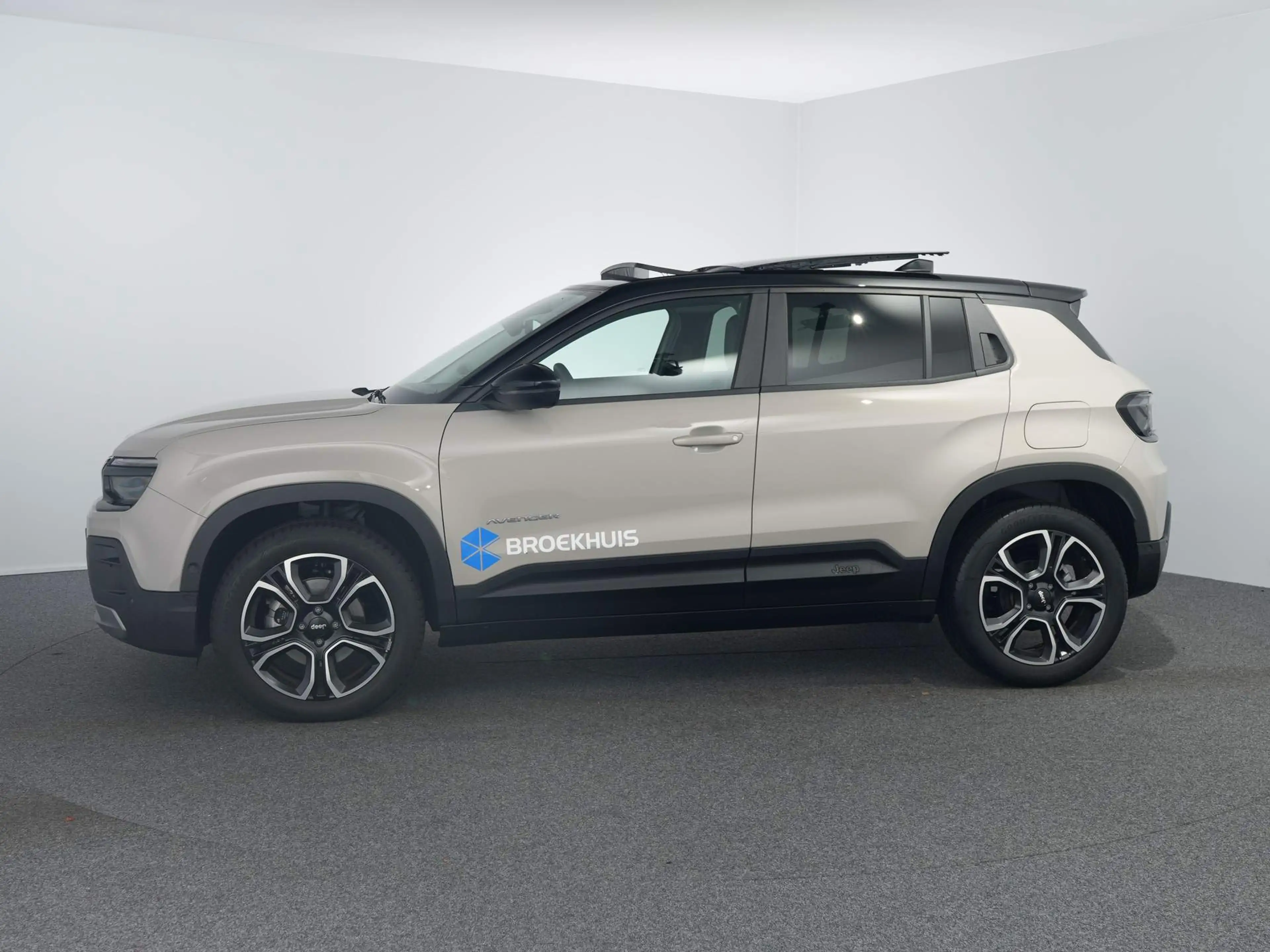 Jeep Avenger 1.2 e-Hybrid Summit | Leder en winterpakket | Adap — photo 13