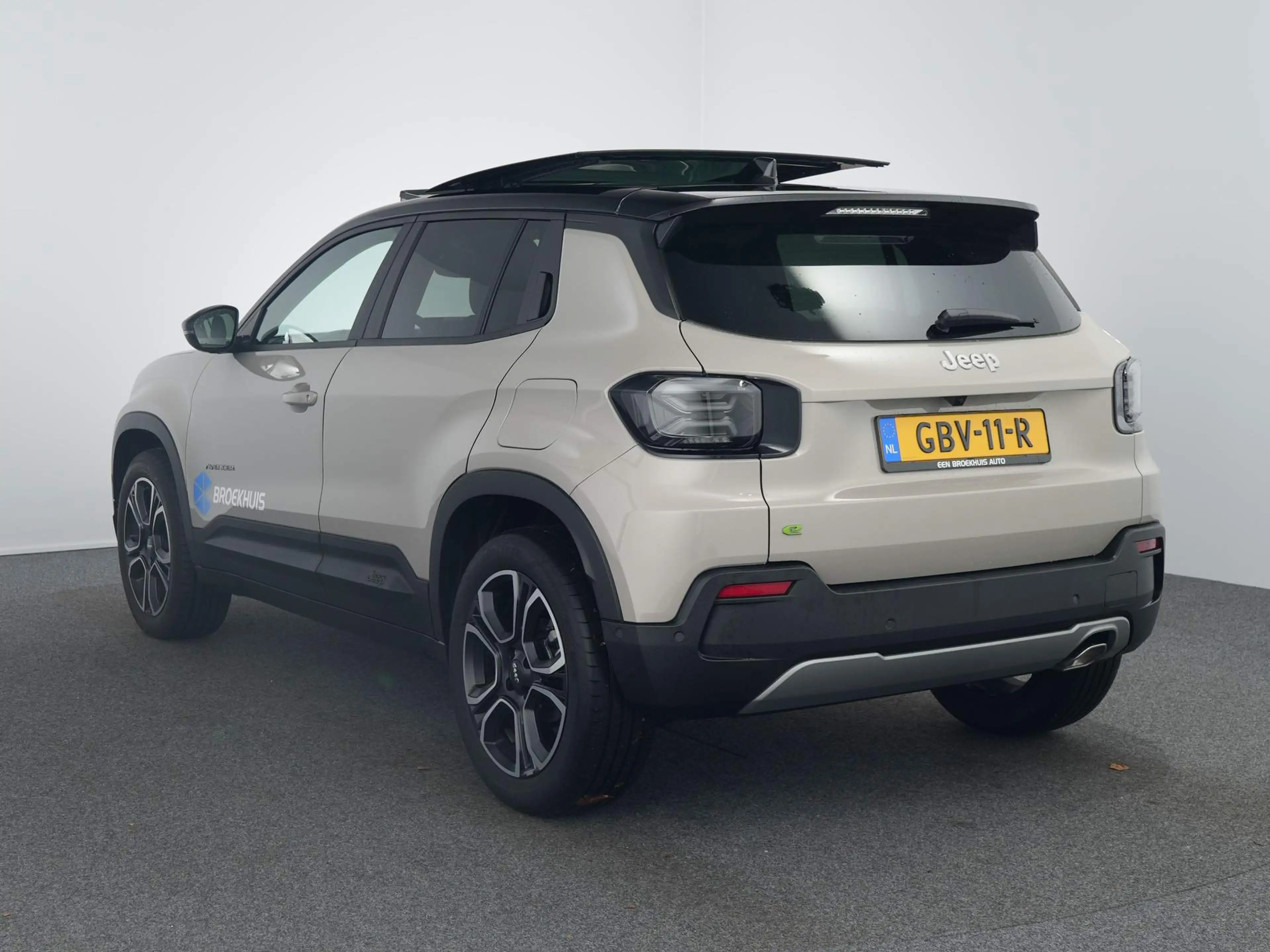Jeep Avenger 1.2 e-Hybrid Summit | Leder en winterpakket | Adap — photo 10