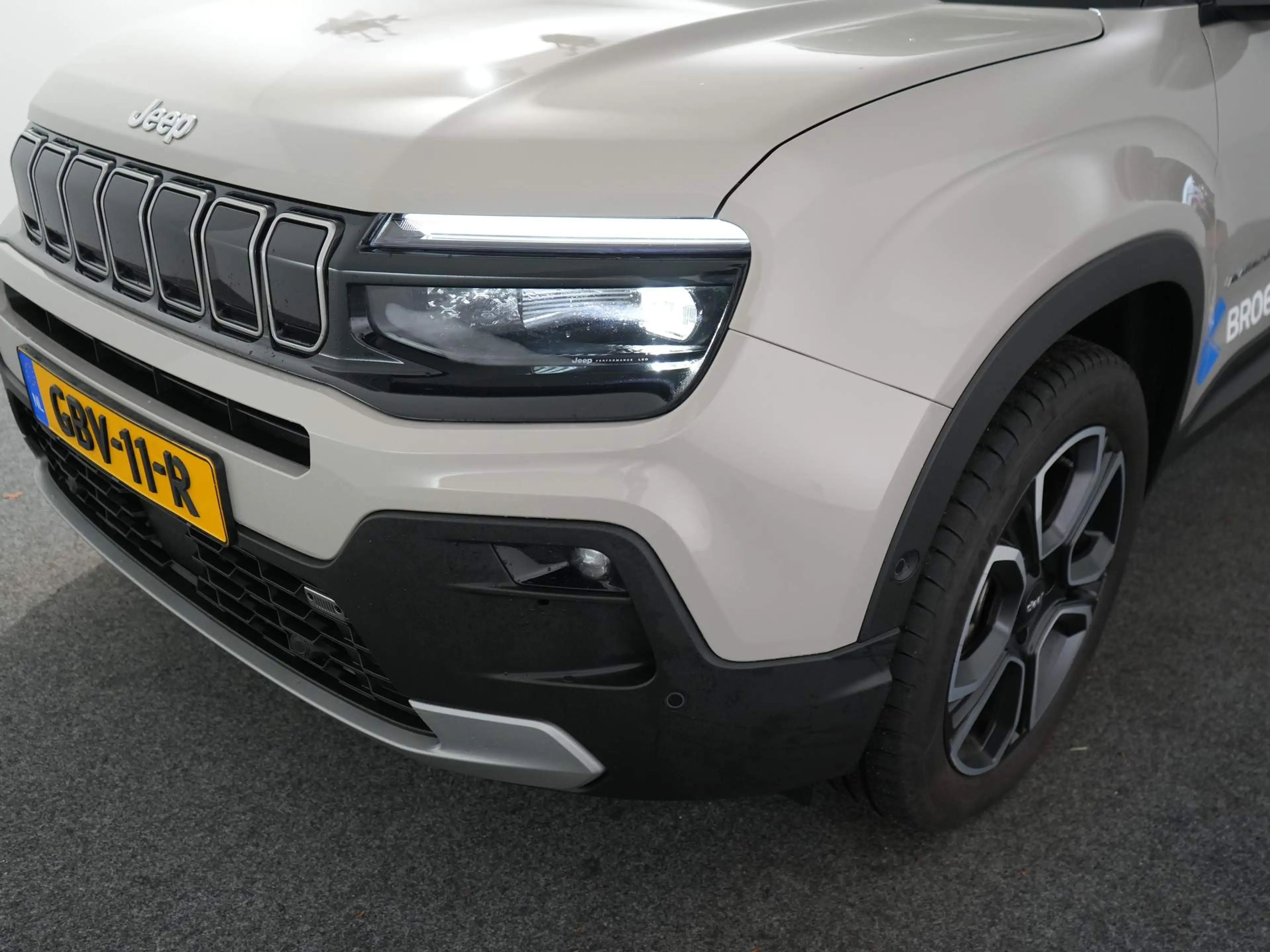 Jeep Avenger 1.2 e-Hybrid Summit | Leder en winterpakket | Adap — photo 18