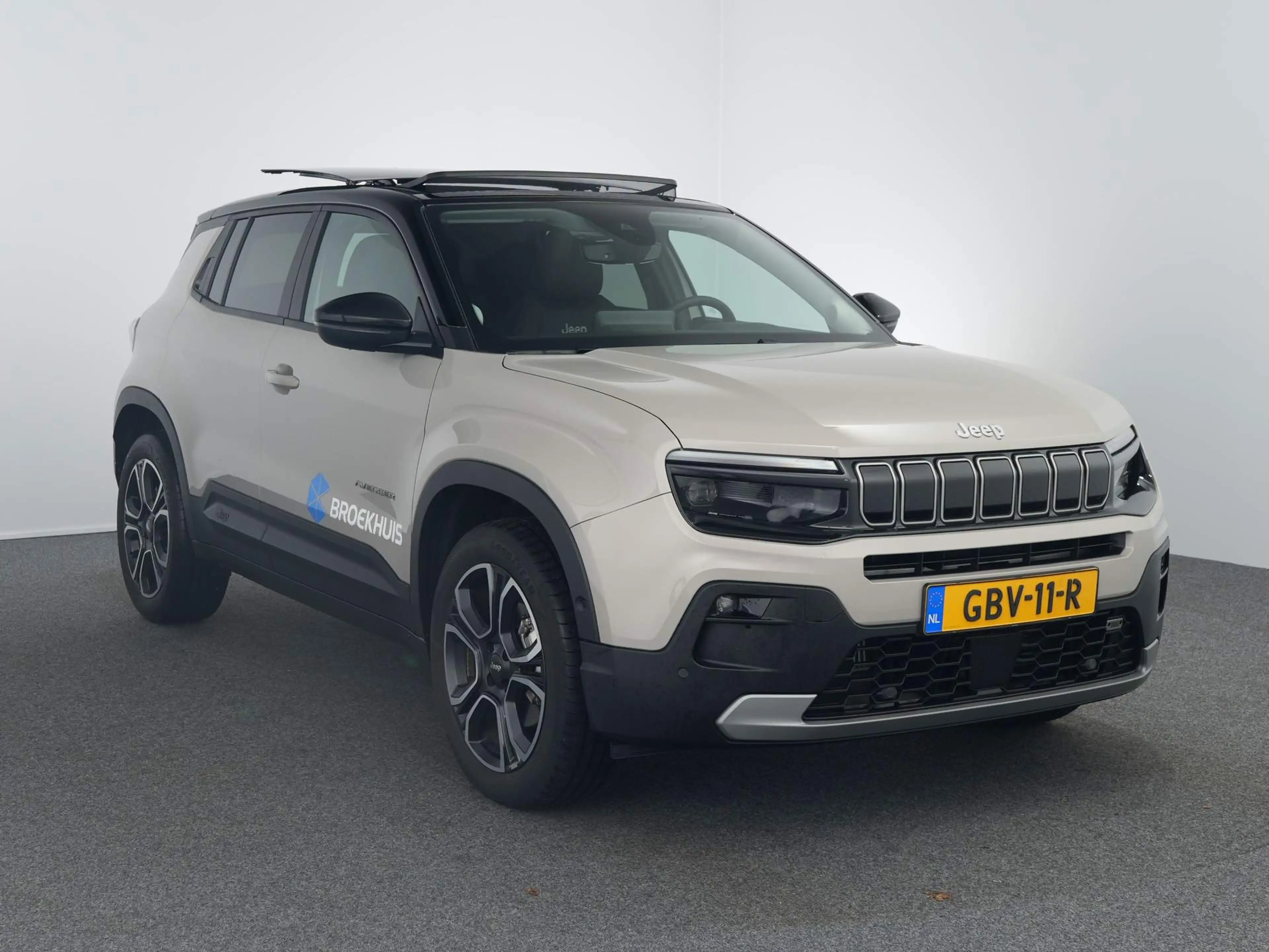 Jeep Avenger 1.2 e-Hybrid Summit | Leder en winterpakket | Adap — photo 9