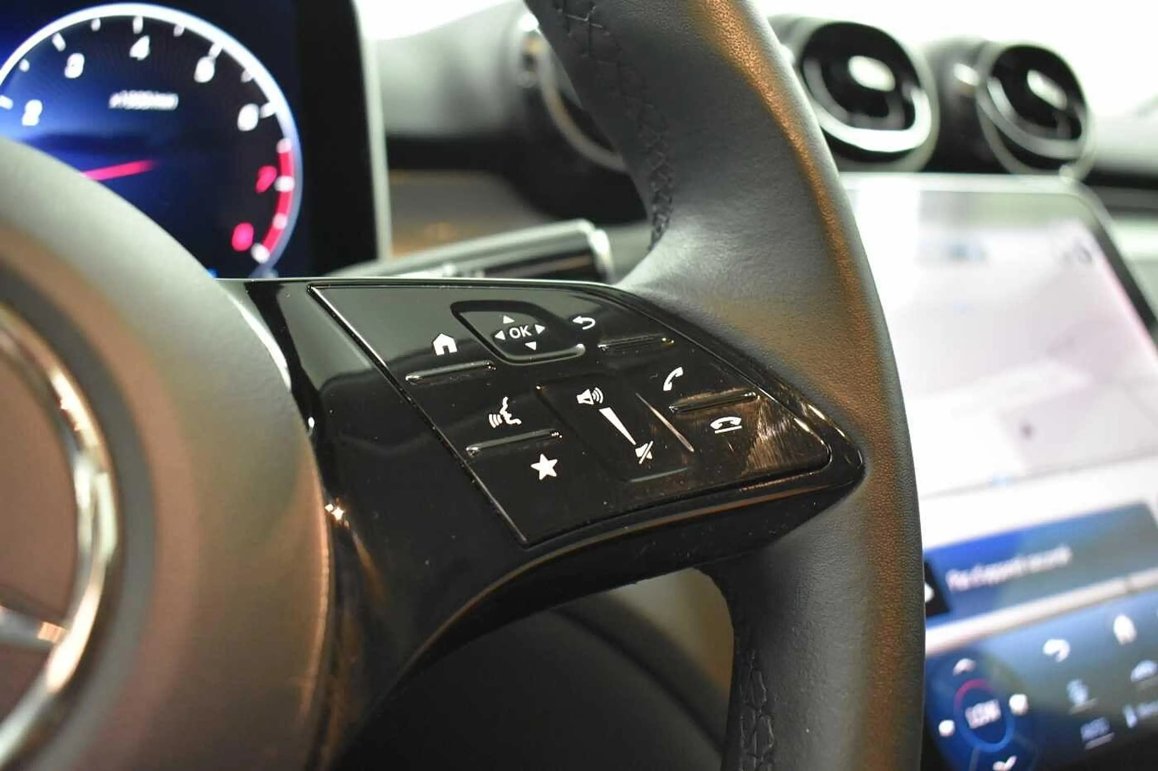 Mercedes-Benz C 180 Limousine Carplay + Verwarmde zetels — photo 11