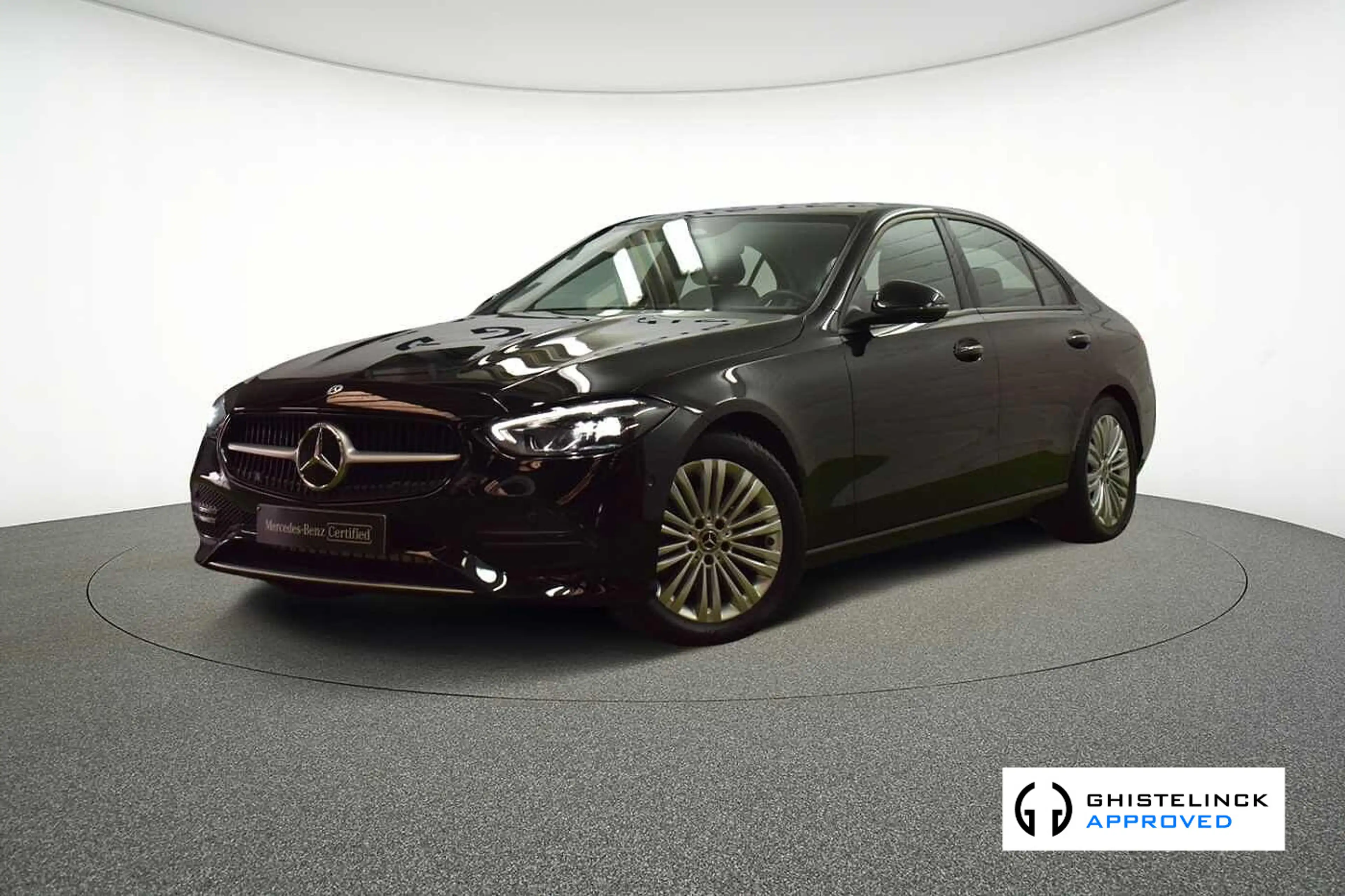 Mercedes-Benz C 180 Limousine Carplay + Verwarmde zetels