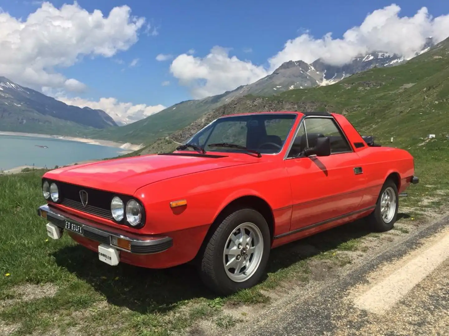 Lancia Beta Coupe 2.0 Red - 1
