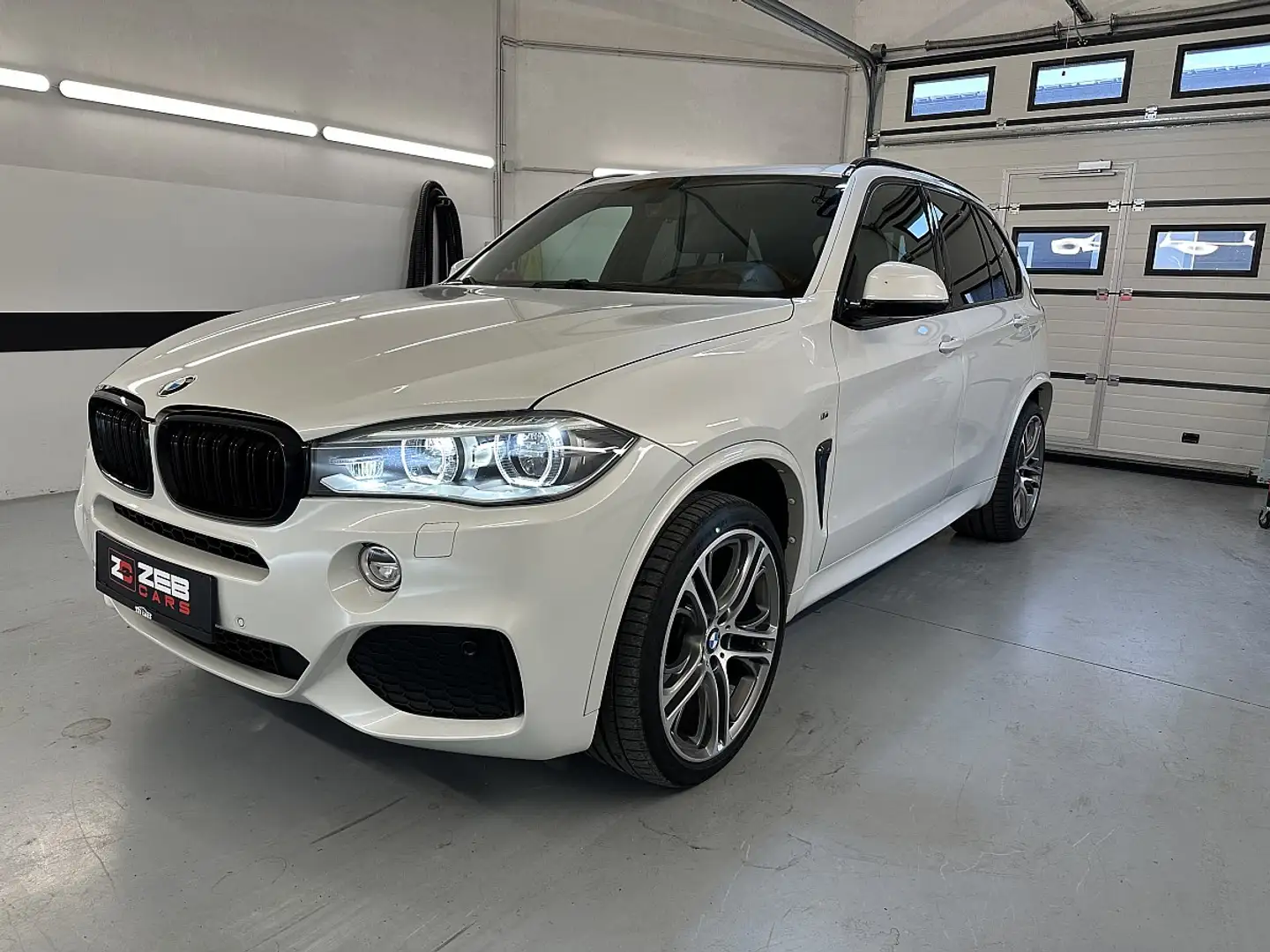 BMW X5 xDrive30d Österreich-Paket Aut. Weiß - 1