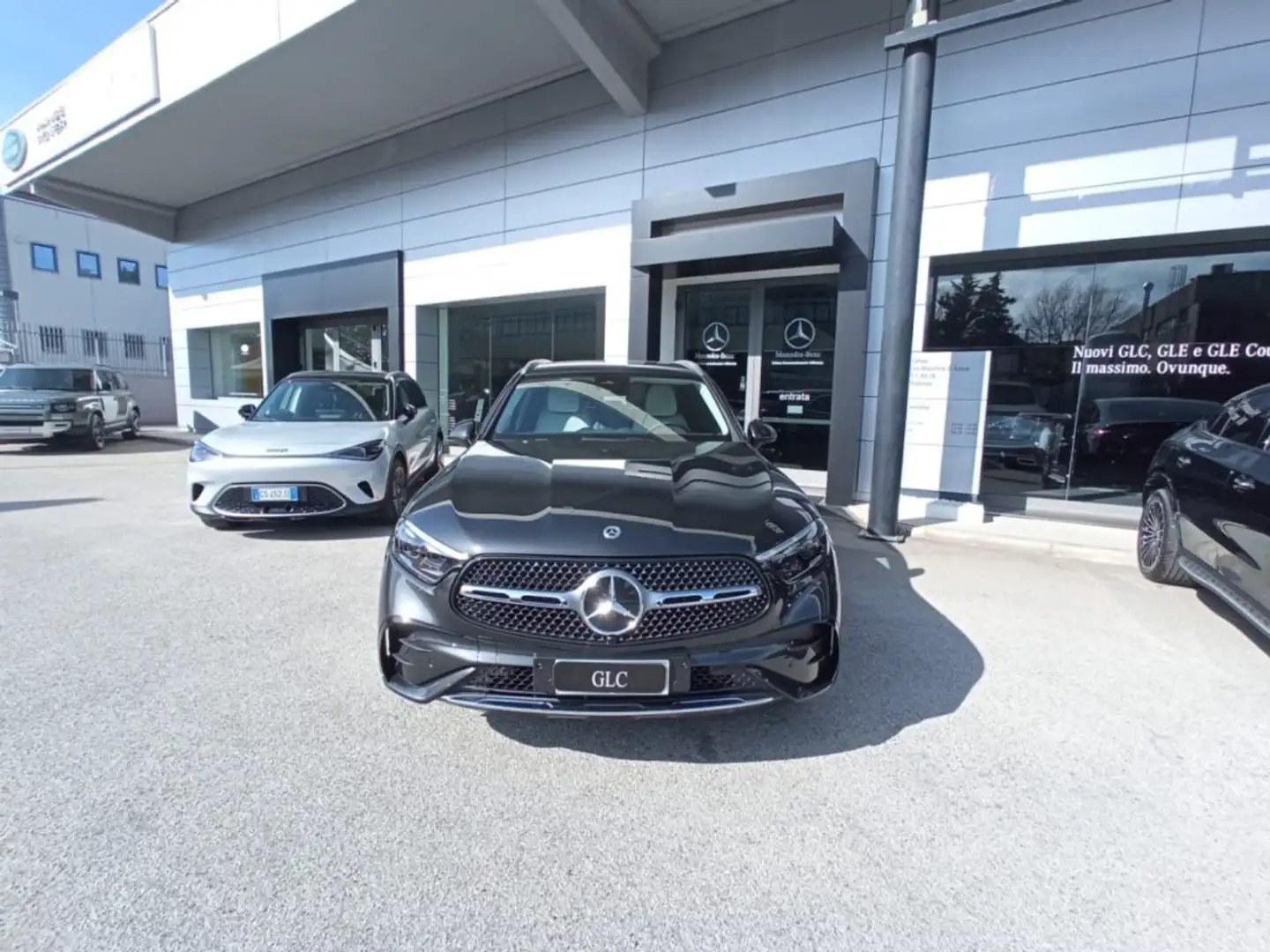 Mercedes-Benz GLC 220 d 4Matic Mild Hybrid AMG Line Advanced Grau - 2