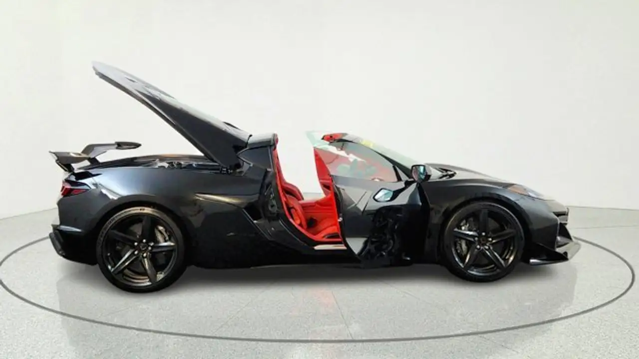 Chevrolet Corvette снимка Chevrolet Corvette