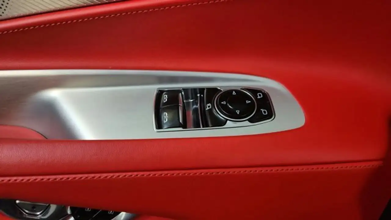 Chevrolet Corvette снимка Chevrolet Corvette