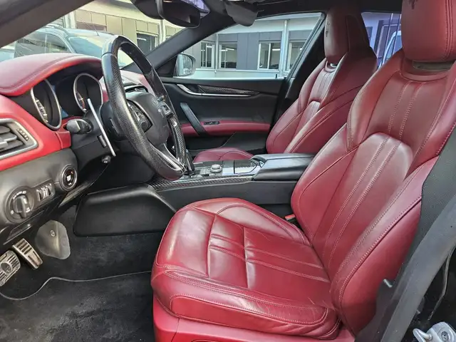 Maserati Ghibli view 8
