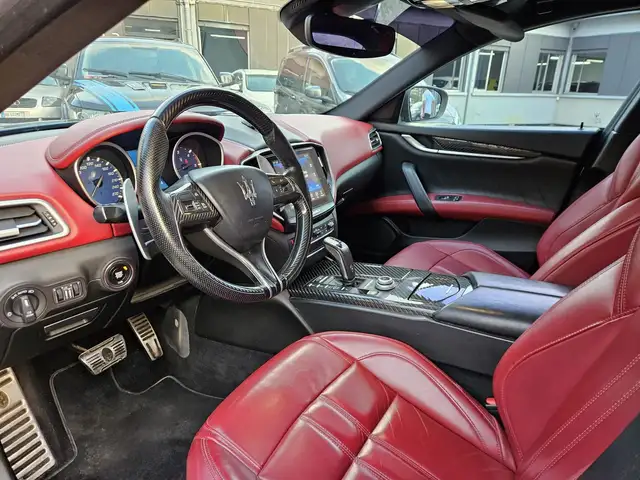 Maserati Ghibli view 7