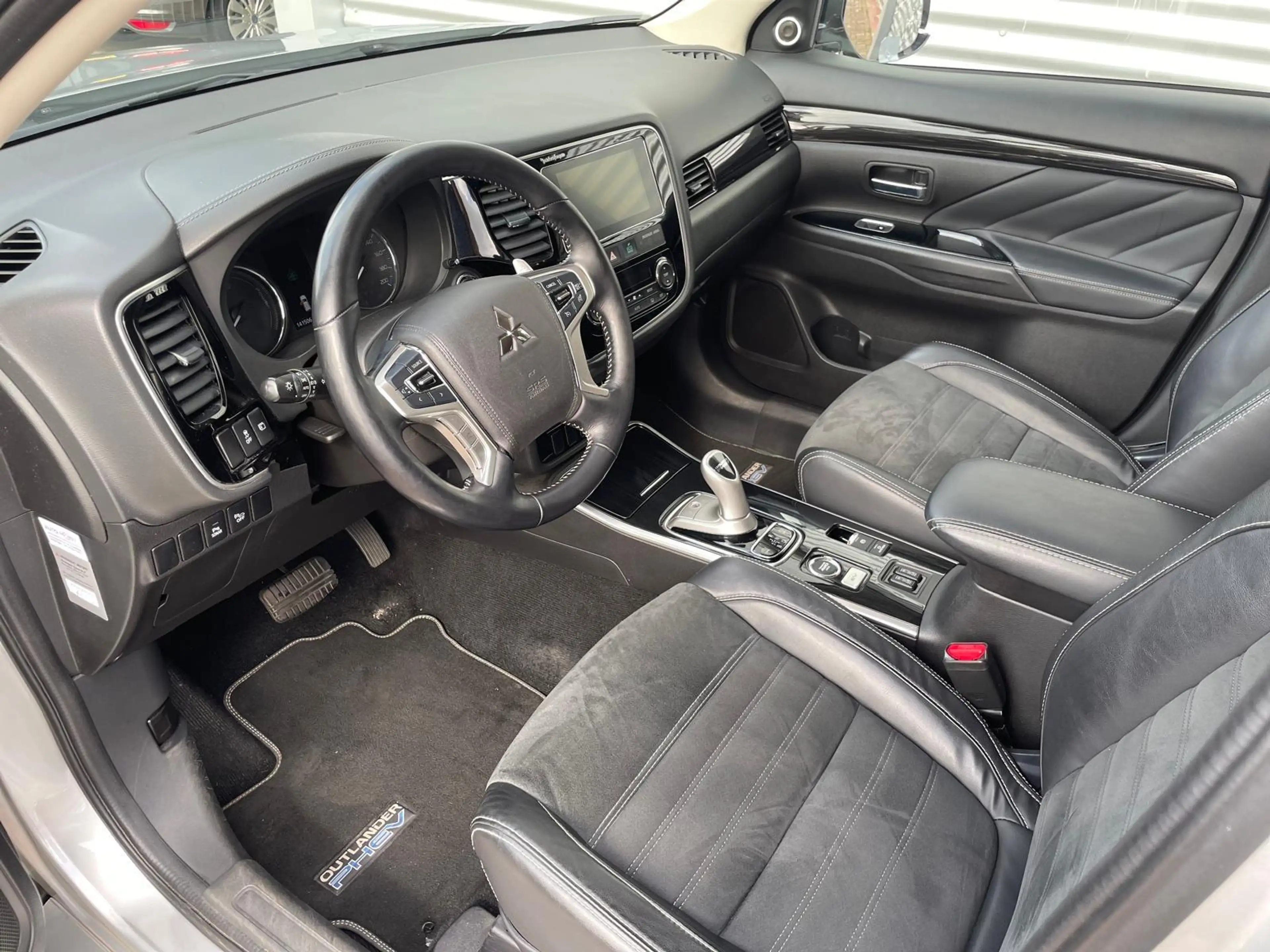 Mitsubishi Outlander 2.0 PHEV Premium Nieuwe Accupakket met 30000km! SO — photo 6