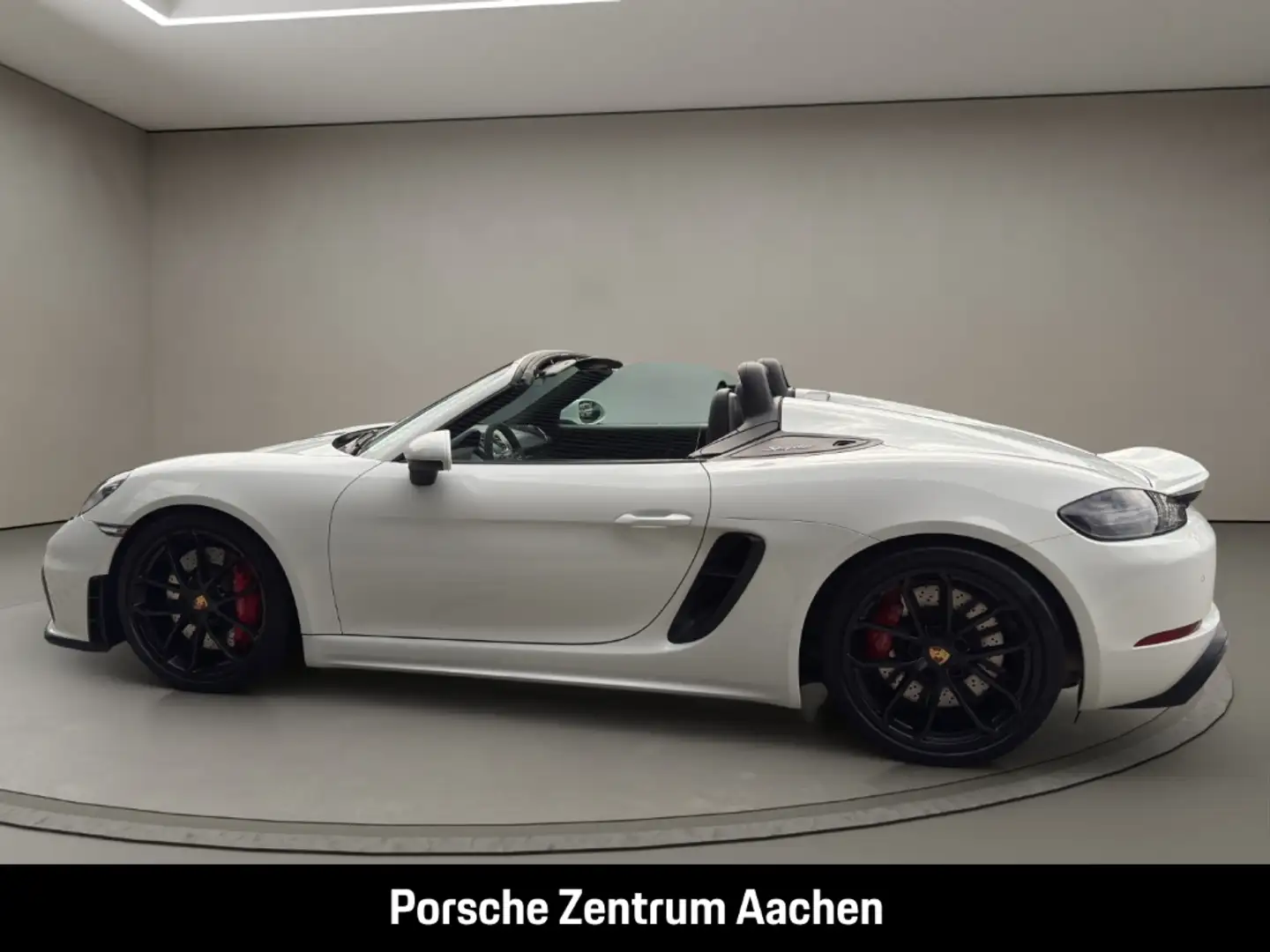 Porsche 718 Spyder BOSE 20-Zoll Sport Chrono Paket Weiß - 2