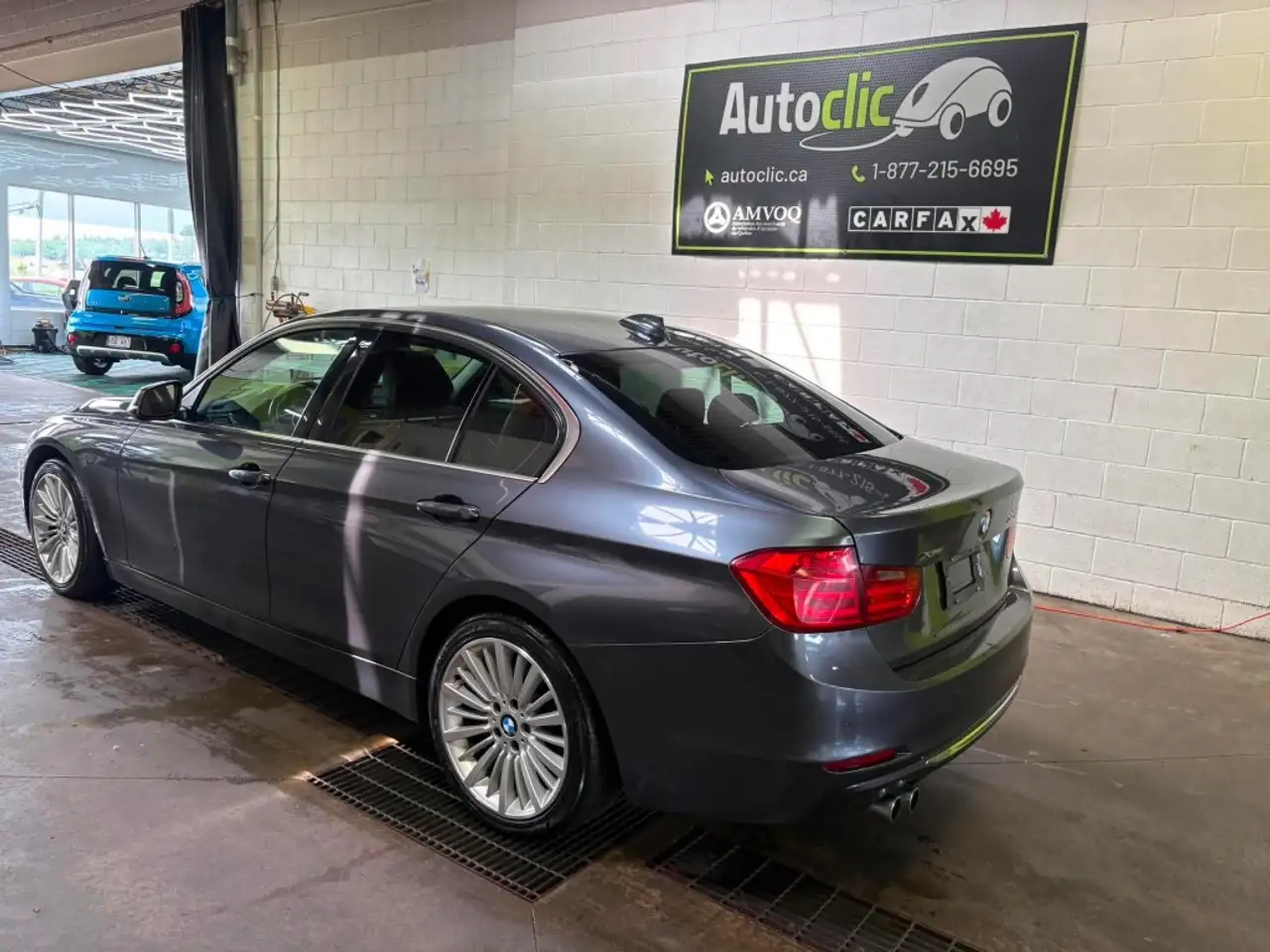 BMW 3 Series photo BMW 3 Series