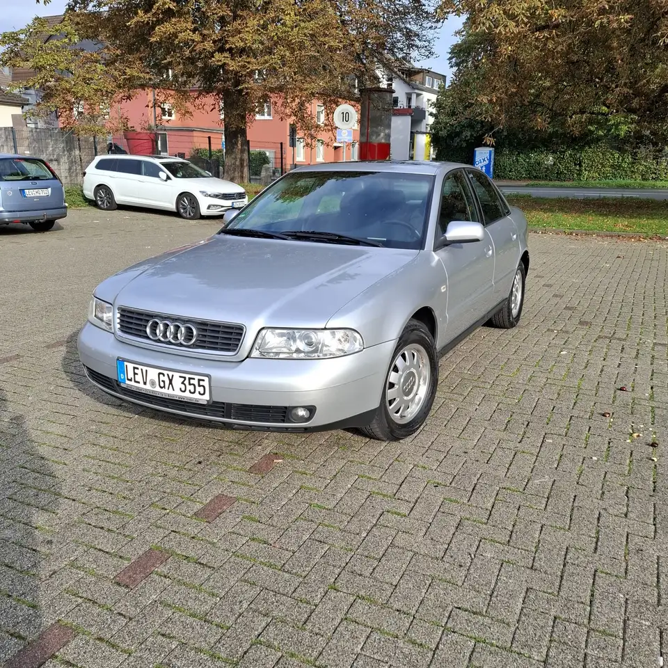 Audi A4 1.6, foto 2
