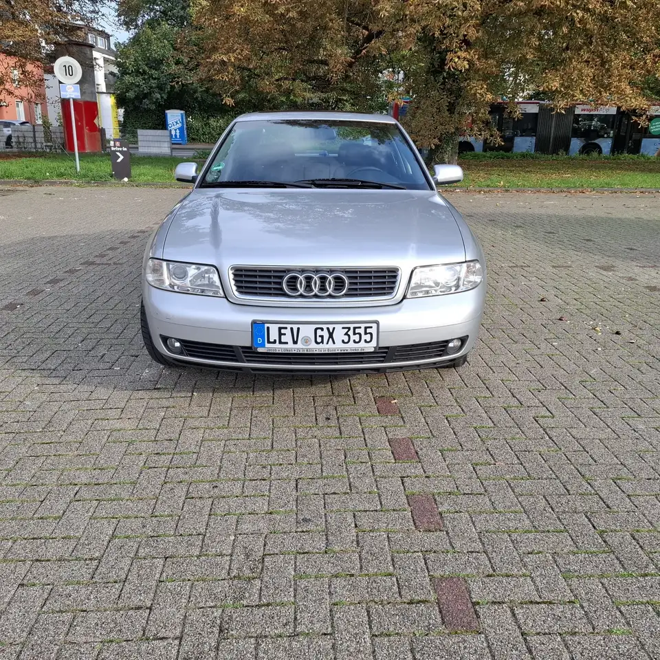 Audi A4 1.6, foto 3