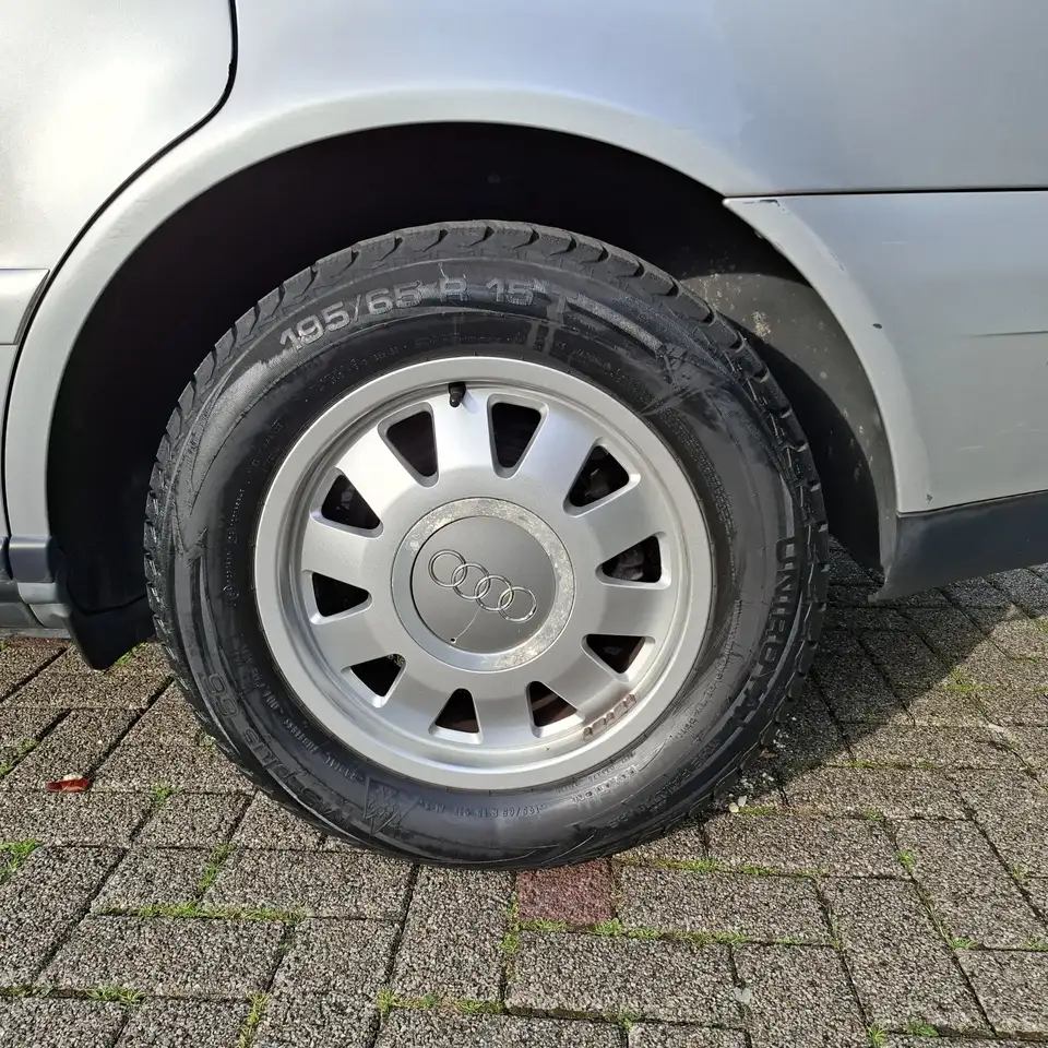Audi A4 1.6, foto 11