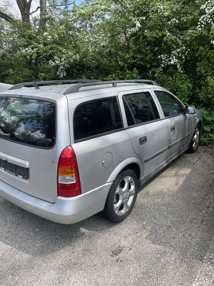 Opel Astra 1.6 Caravan - 2
