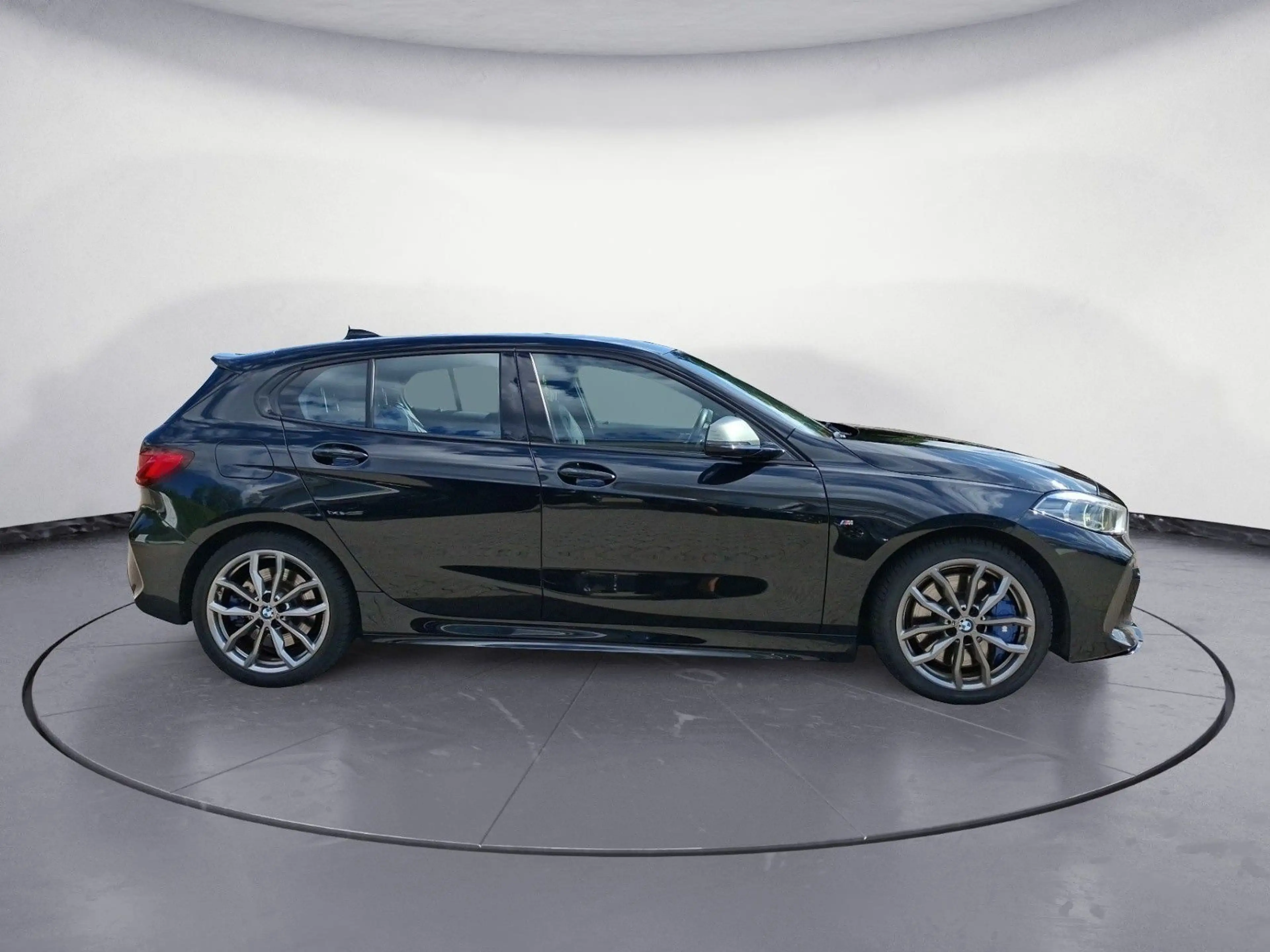 BMW 135 i xDrive Sport Aut. Klimaaut. Head-Up PDC — photo 6