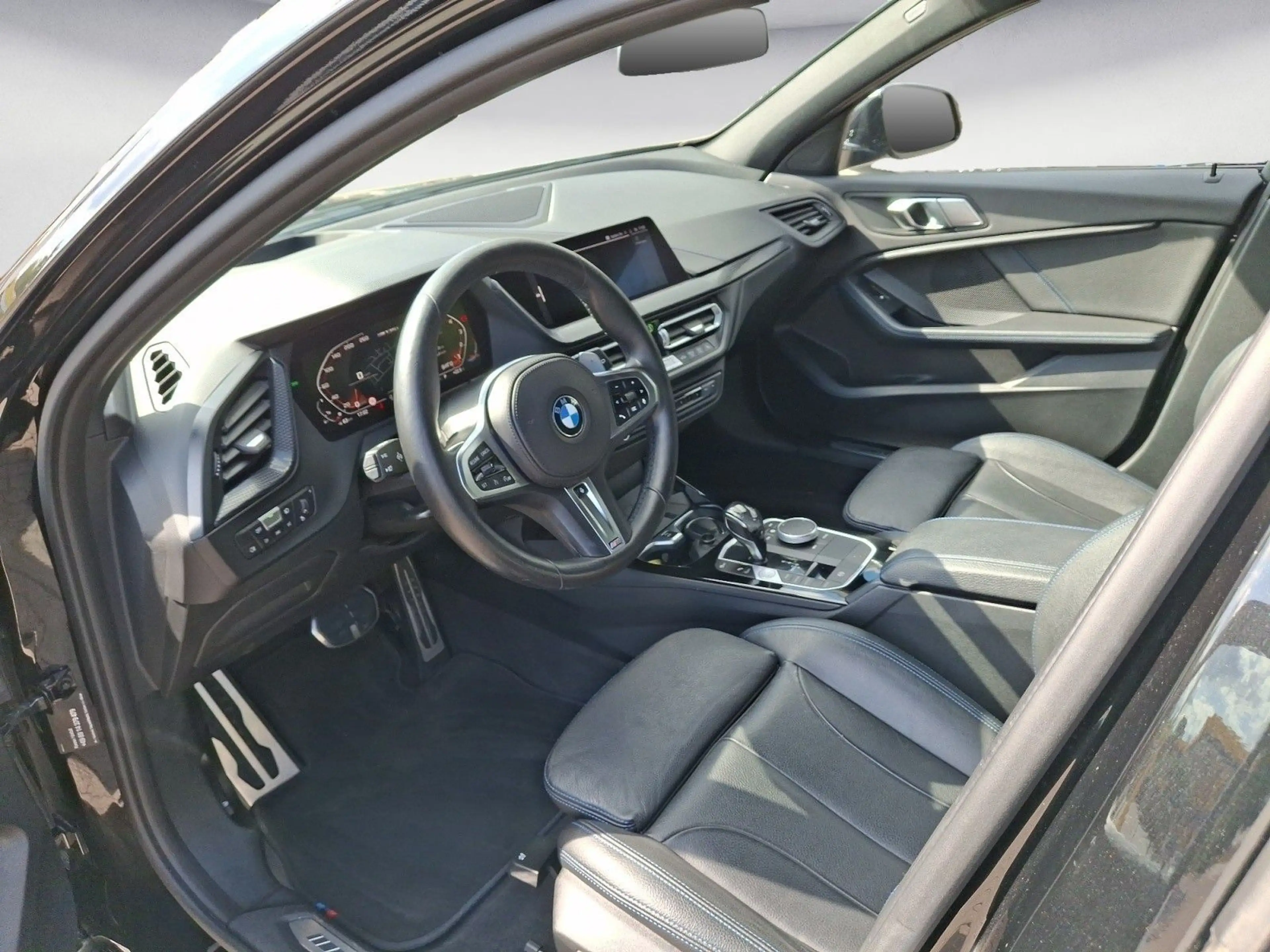 BMW 135 i xDrive Sport Aut. Klimaaut. Head-Up PDC — photo 8