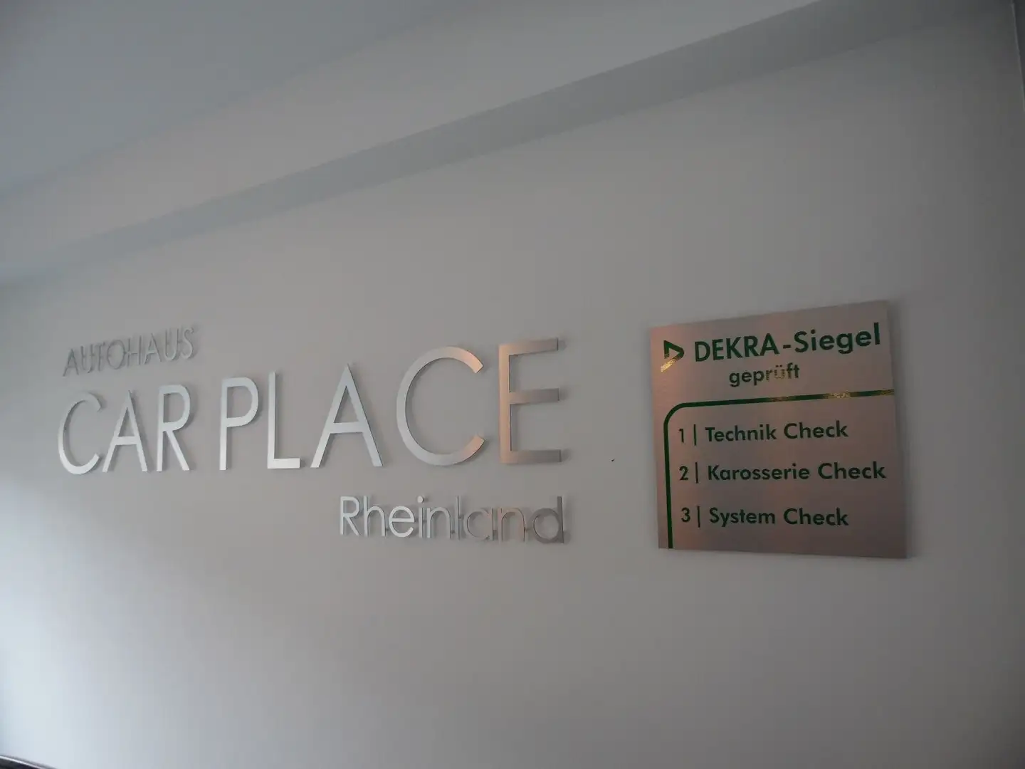 Mercedes-Benz C 200 4Matic Avantgarde/Navi/(165KW)Mild-Hybrid Schwarz - 1