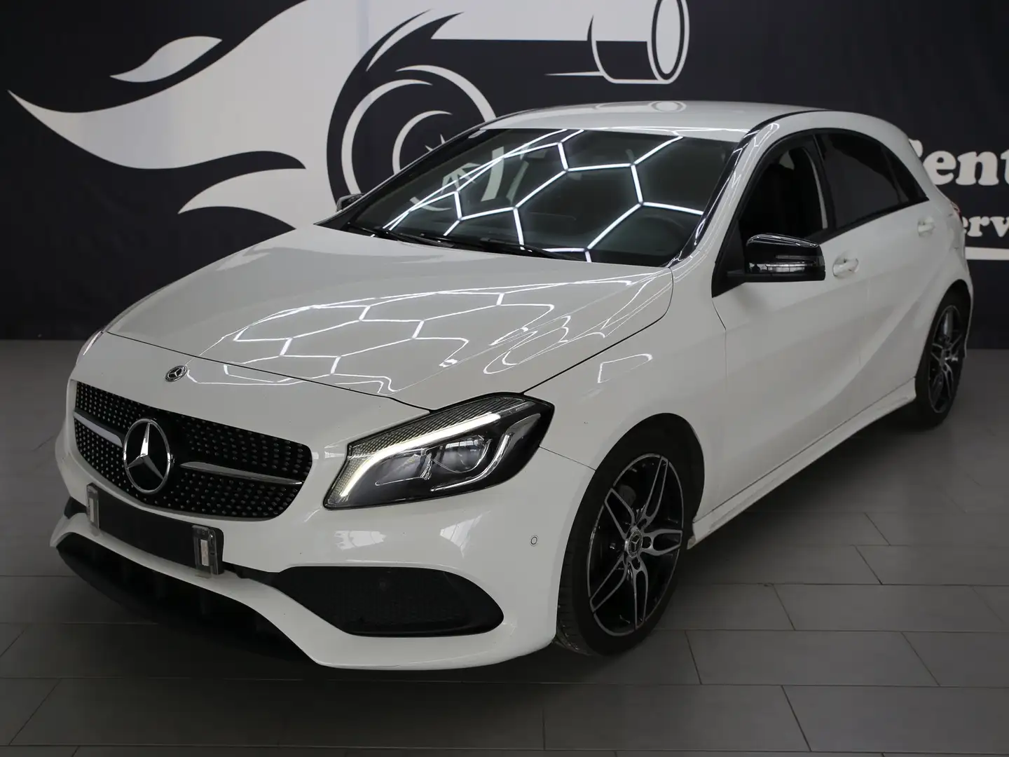 Mercedes-Benz A 180 A 180 d Aut. Weiß - 2