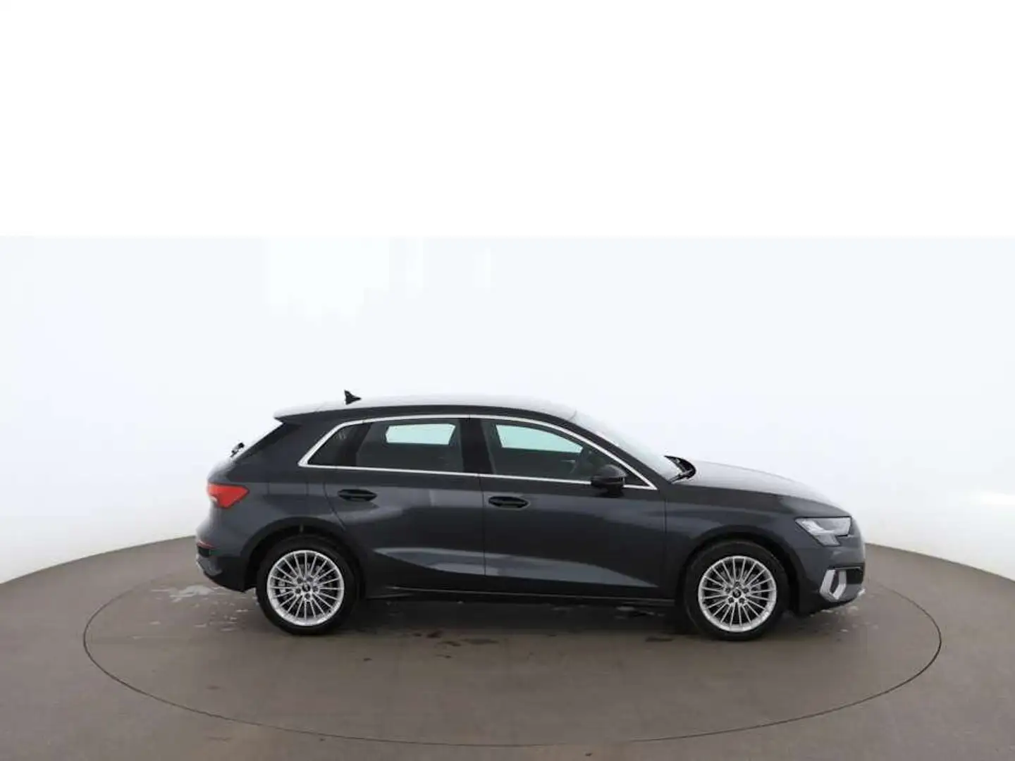Audi A3 SB 35 TFSI advanced Aut LED NAVI SITZHZG TEMP Gris - 2