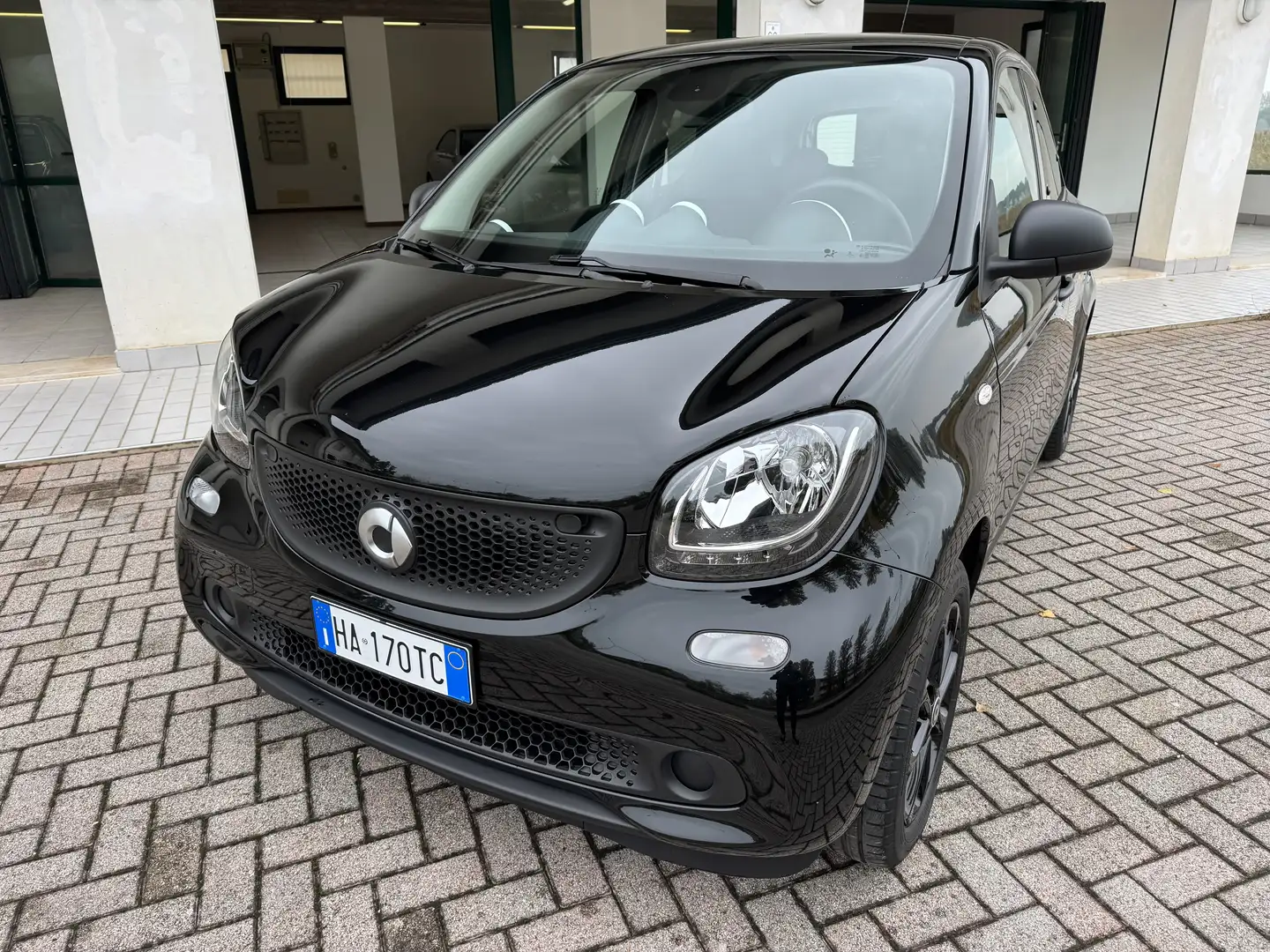 smart forFour 1.0 BLACK EDITION - TWINAMIC - PELLE TOTALE Nero - 2