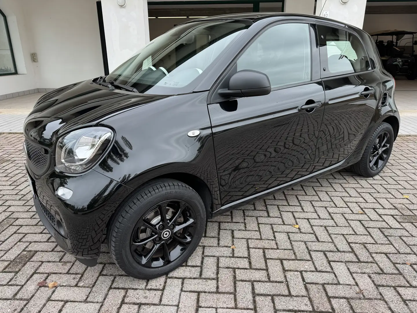 smart forFour 1.0 BLACK EDITION - TWINAMIC - PELLE TOTALE Nero - 1