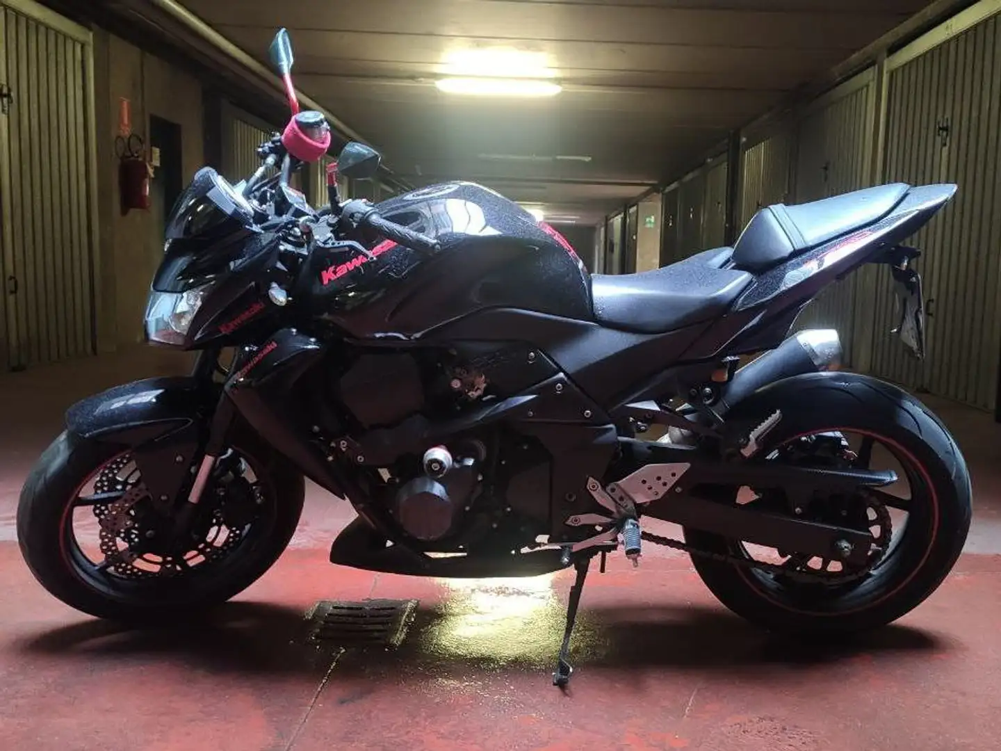 Kawasaki Z 750 Negru - 1