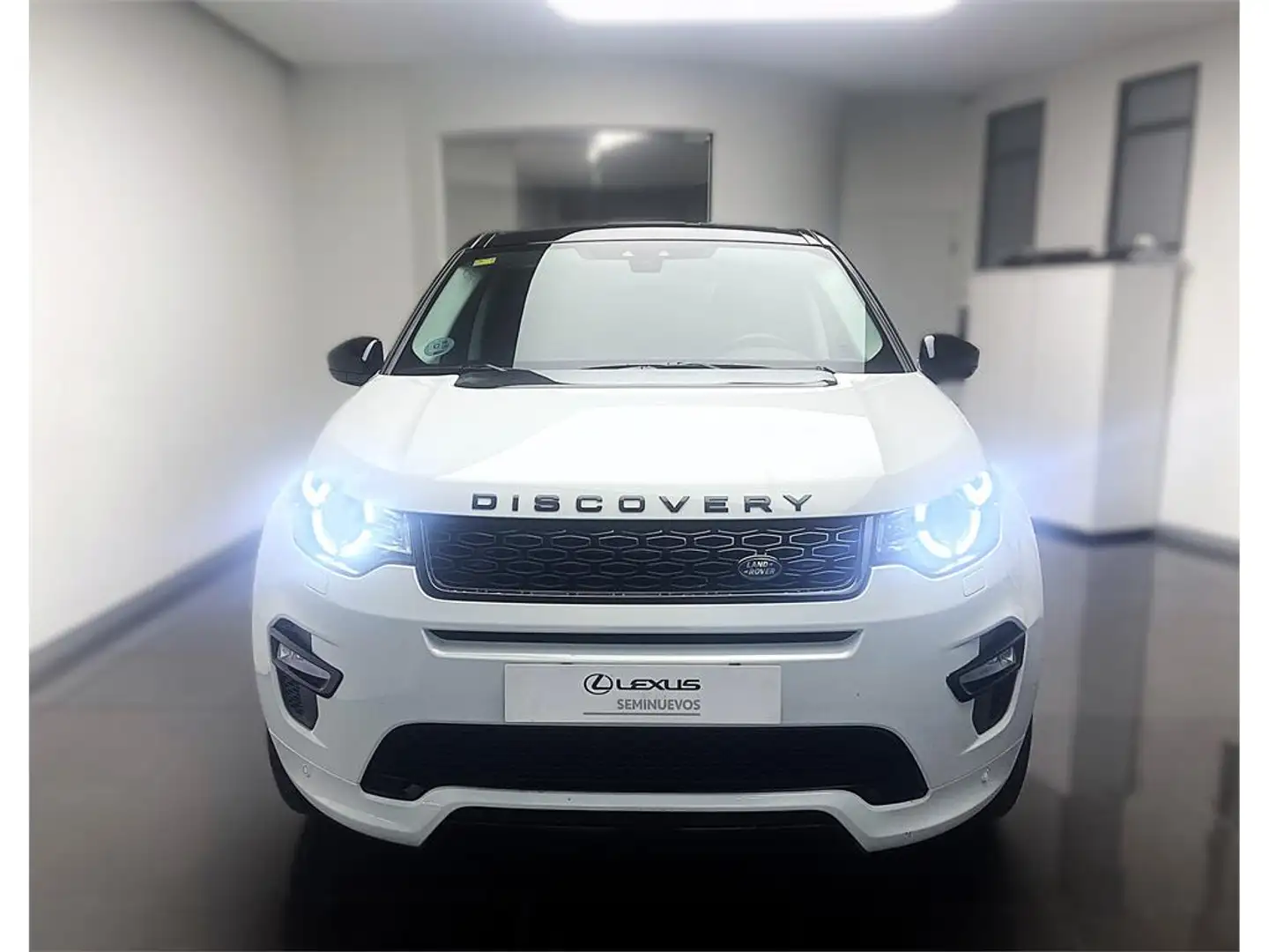 Land Rover Discovery 2.0SD4 S Aut. - 1