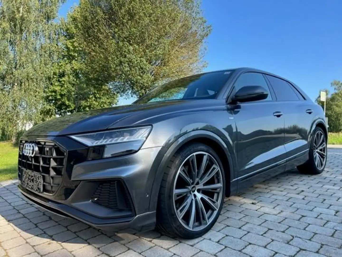 Audi Q8 50 TDI quattro S-line #23" #B&O #sofort Grau - 2