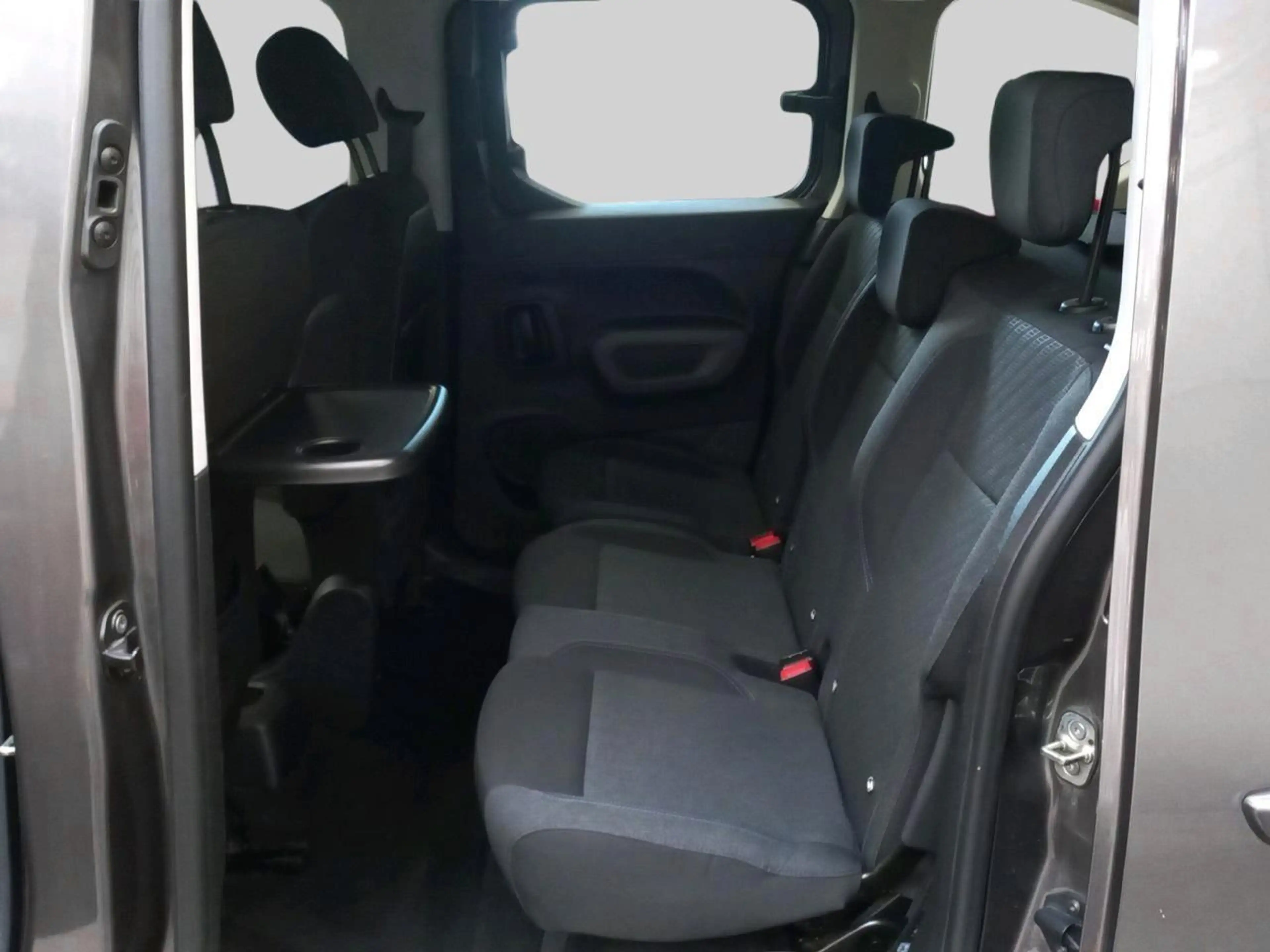 Peugeot Rifter 1.2 PureTech 110 S/S Style — photo 14