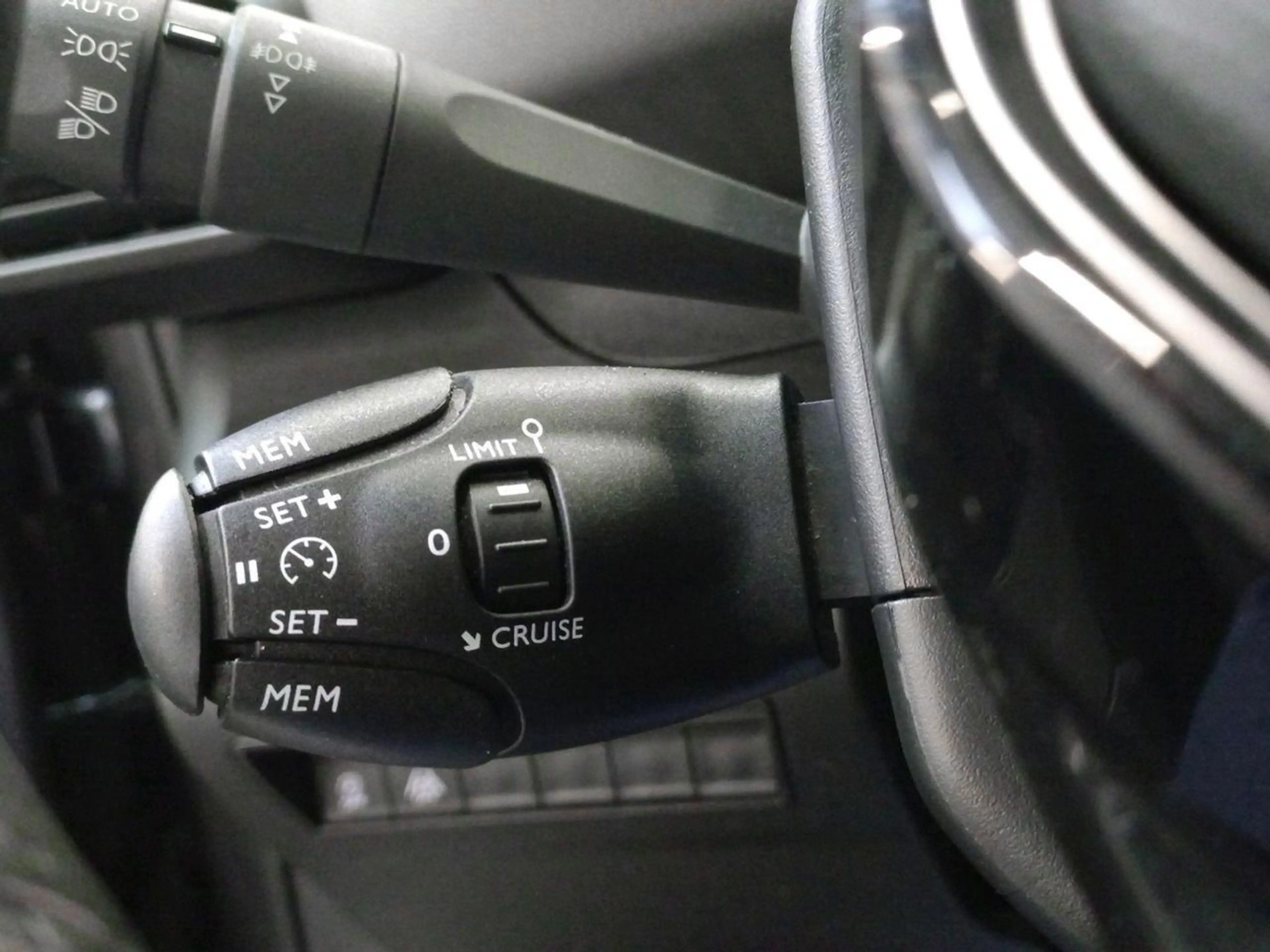 Peugeot Rifter 1.2 PureTech 110 S/S Style — photo 15