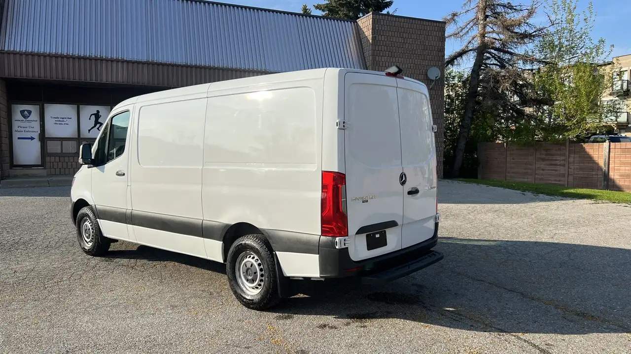 Mercedes-Benz Sprinter снимка Mercedes-Benz Sprinter
