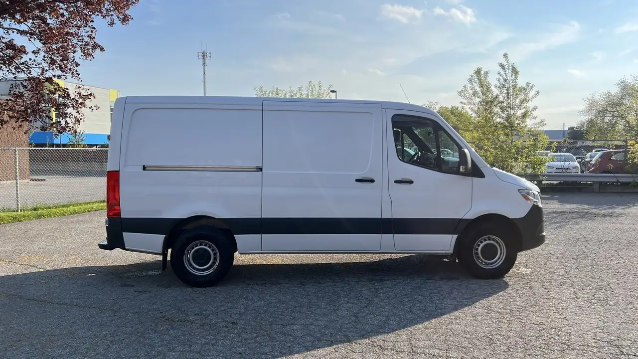 Mercedes-Benz Sprinter снимка Mercedes-Benz Sprinter