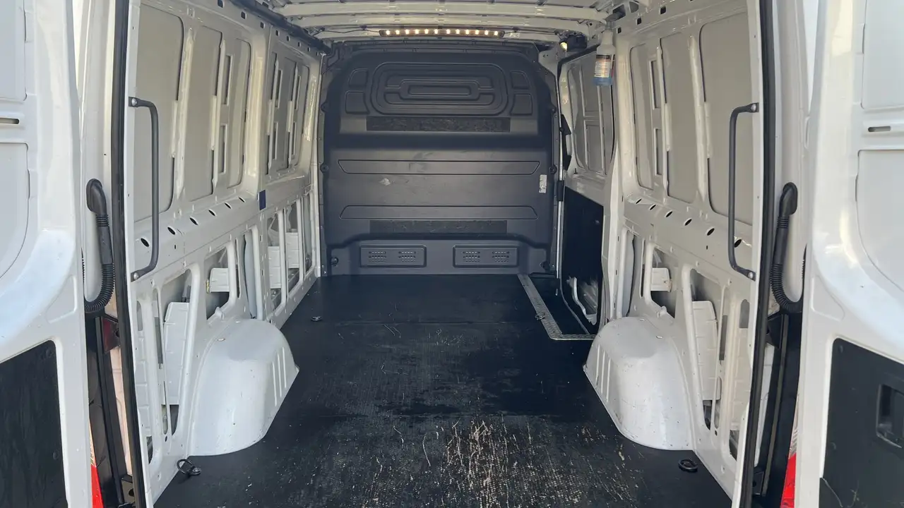 Mercedes-Benz Sprinter снимка Mercedes-Benz Sprinter