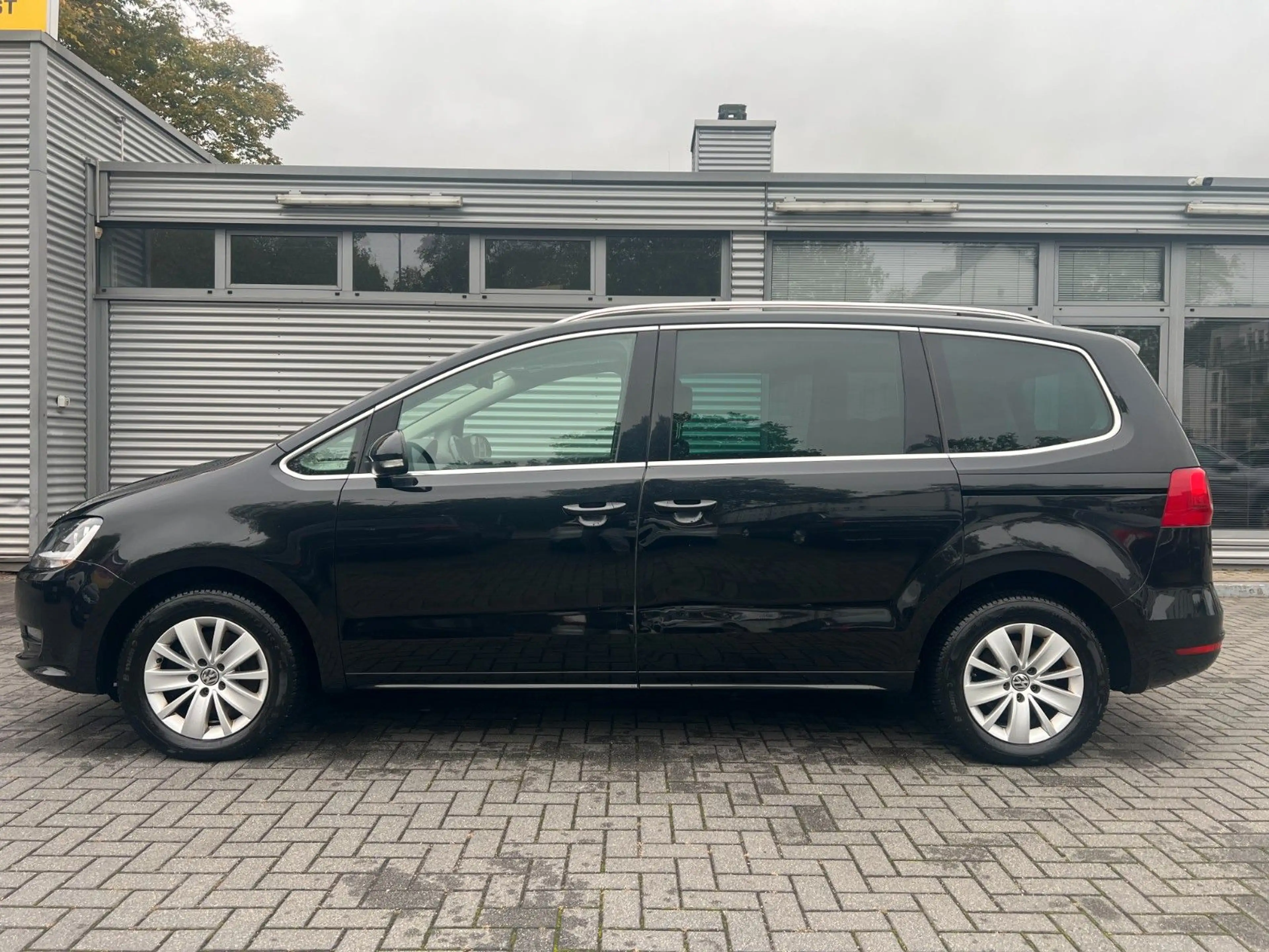 Volkswagen Sharan Comfortline BMT/7 Sitzer — photo 4