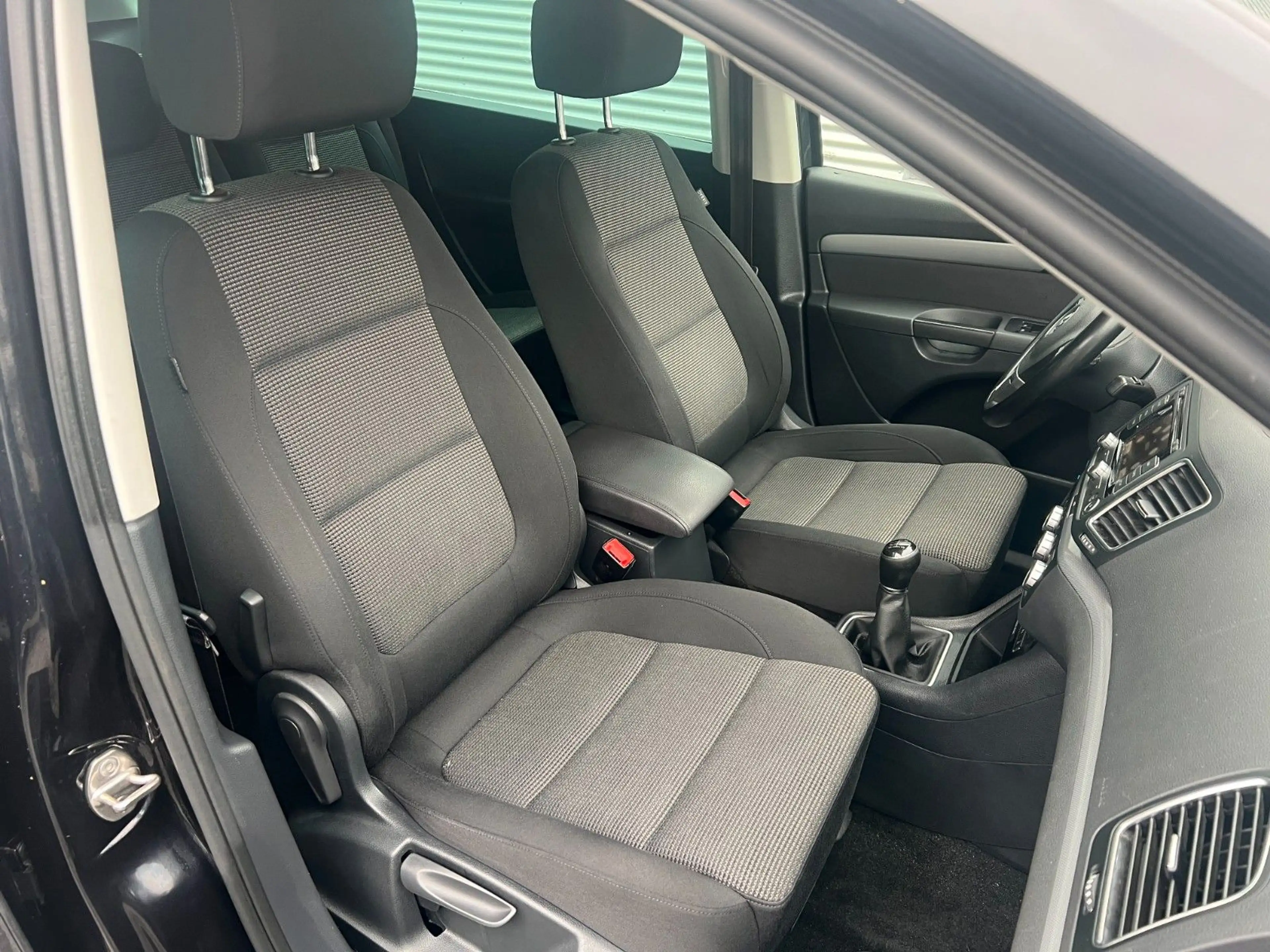 Volkswagen Sharan Comfortline BMT/7 Sitzer — photo 12