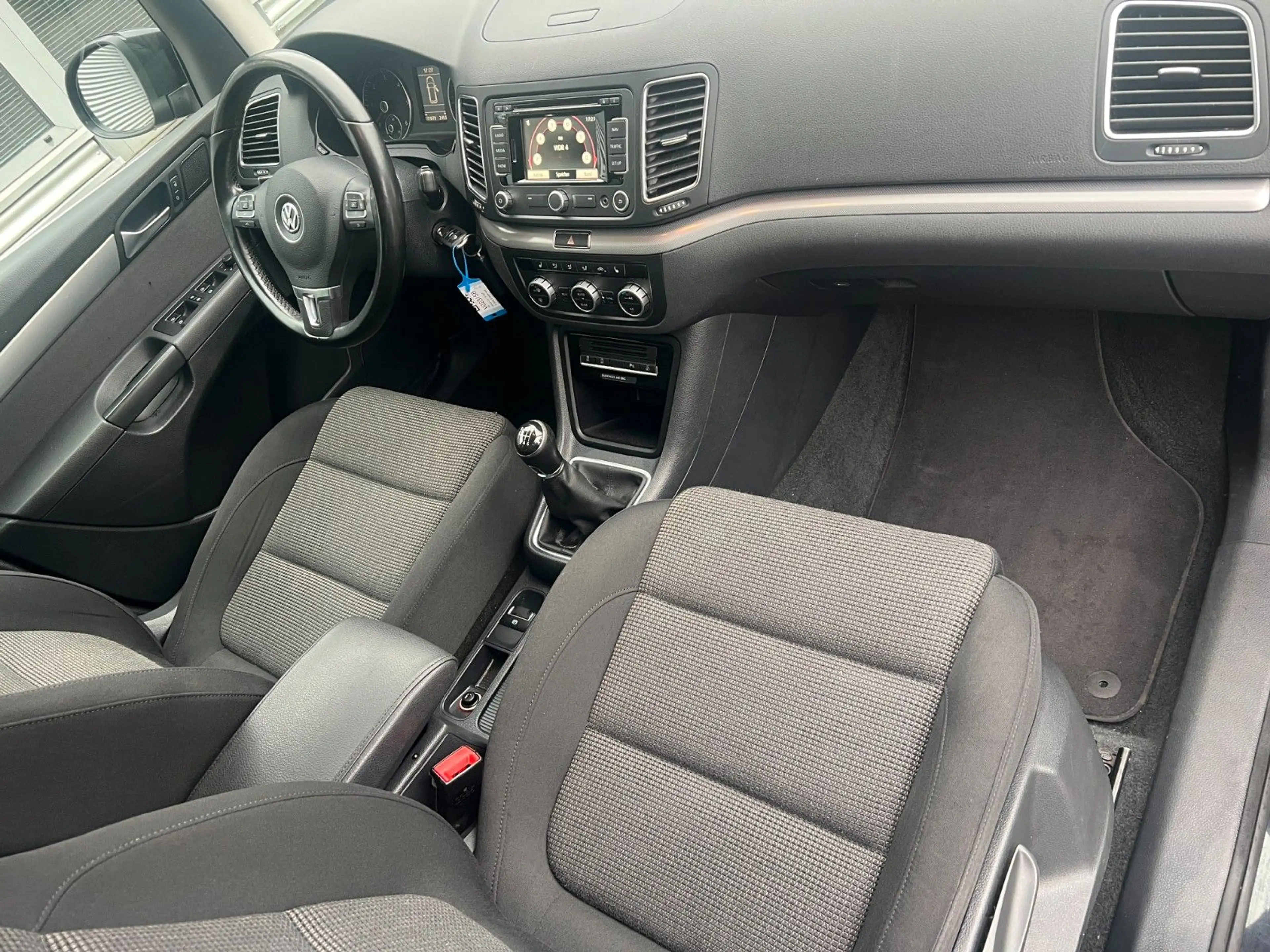 Volkswagen Sharan Comfortline BMT/7 Sitzer — photo 11