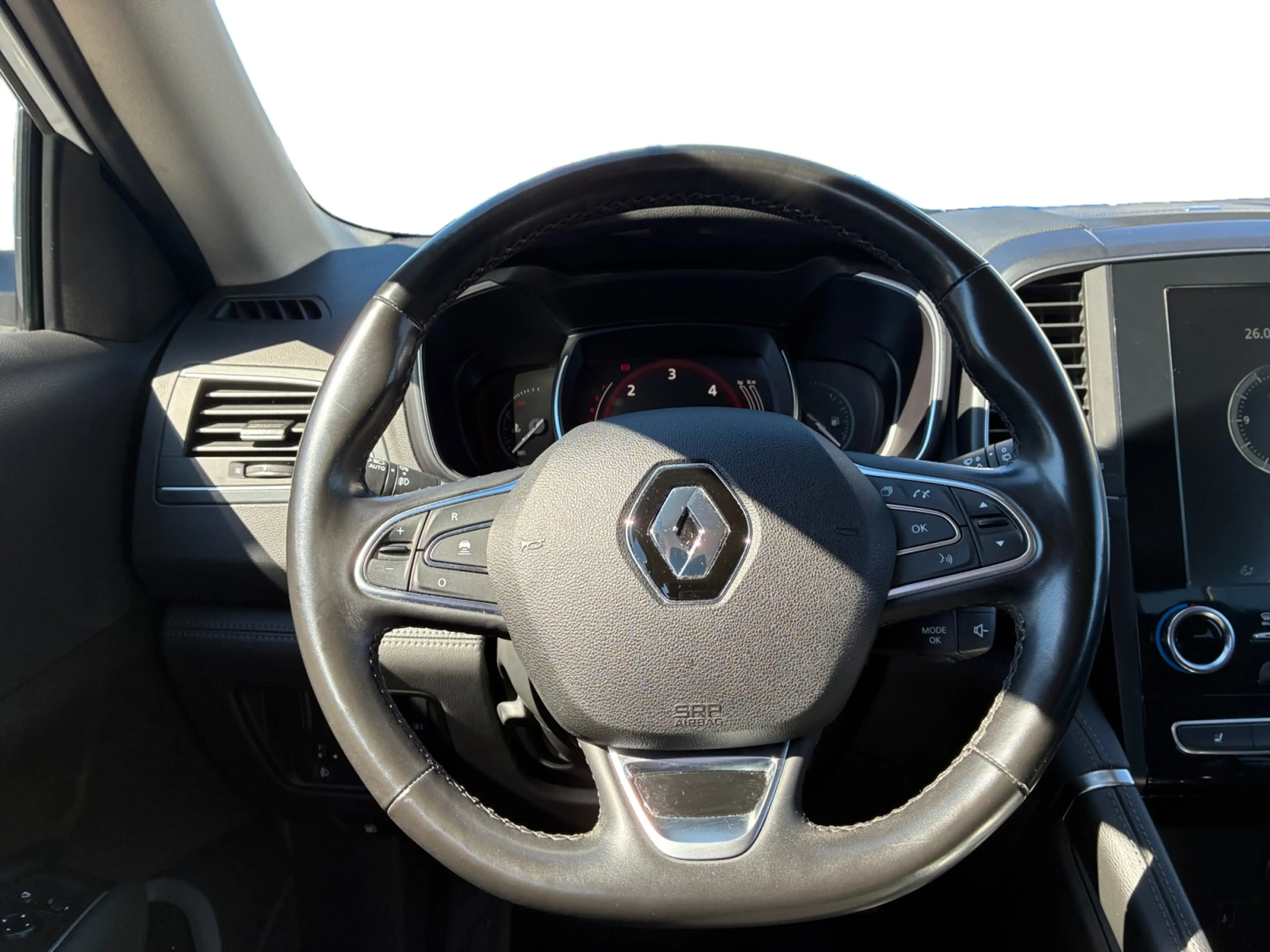 Renault Koleos KOL INT dCi1502WD 6D — photo 12
