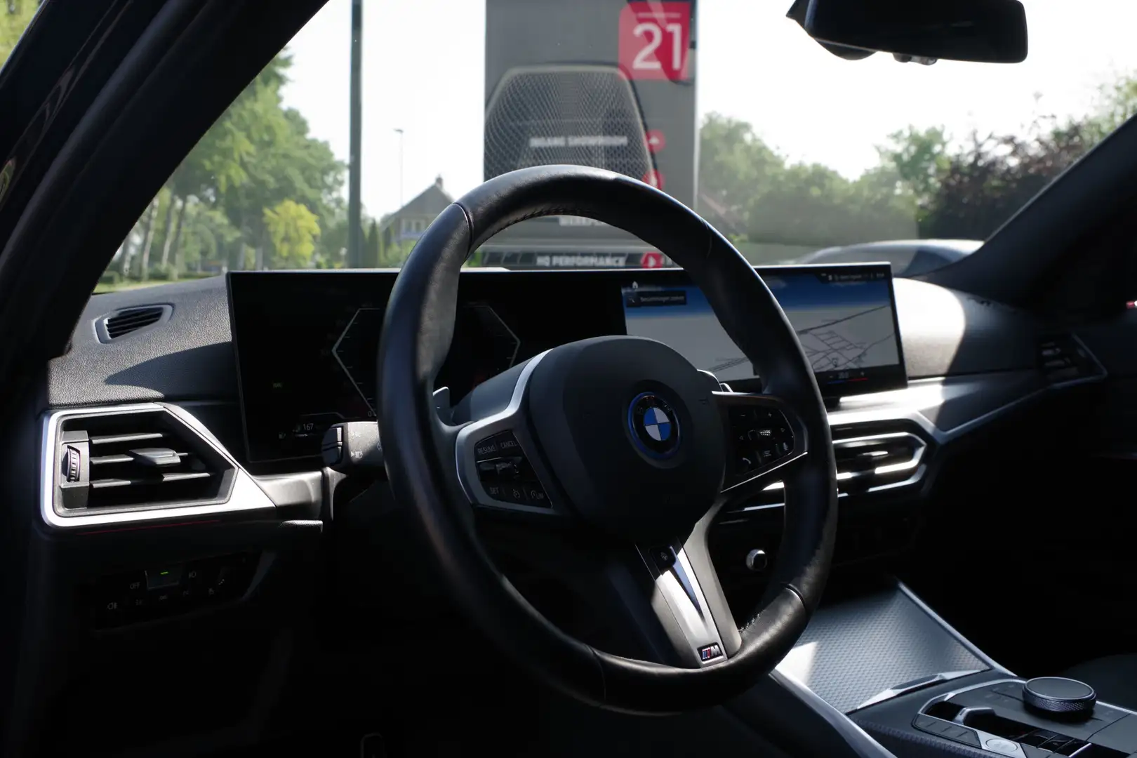 BMW 330 3-serie Touring 330e xDrive 293 PK M-Sport Pro, Pa Nero - 2