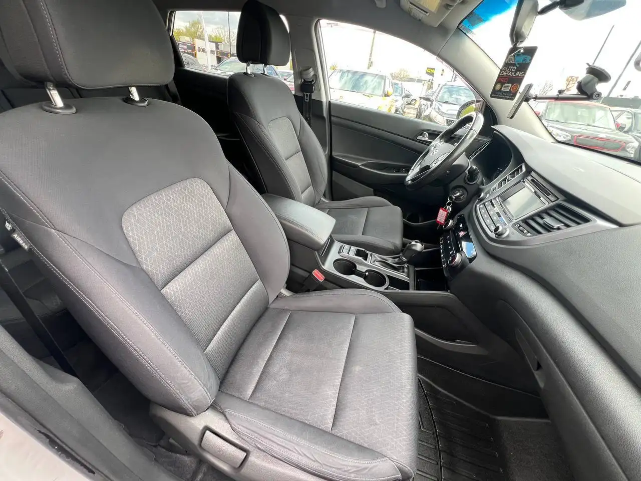 Hyundai TUCSON снимка Hyundai TUCSON