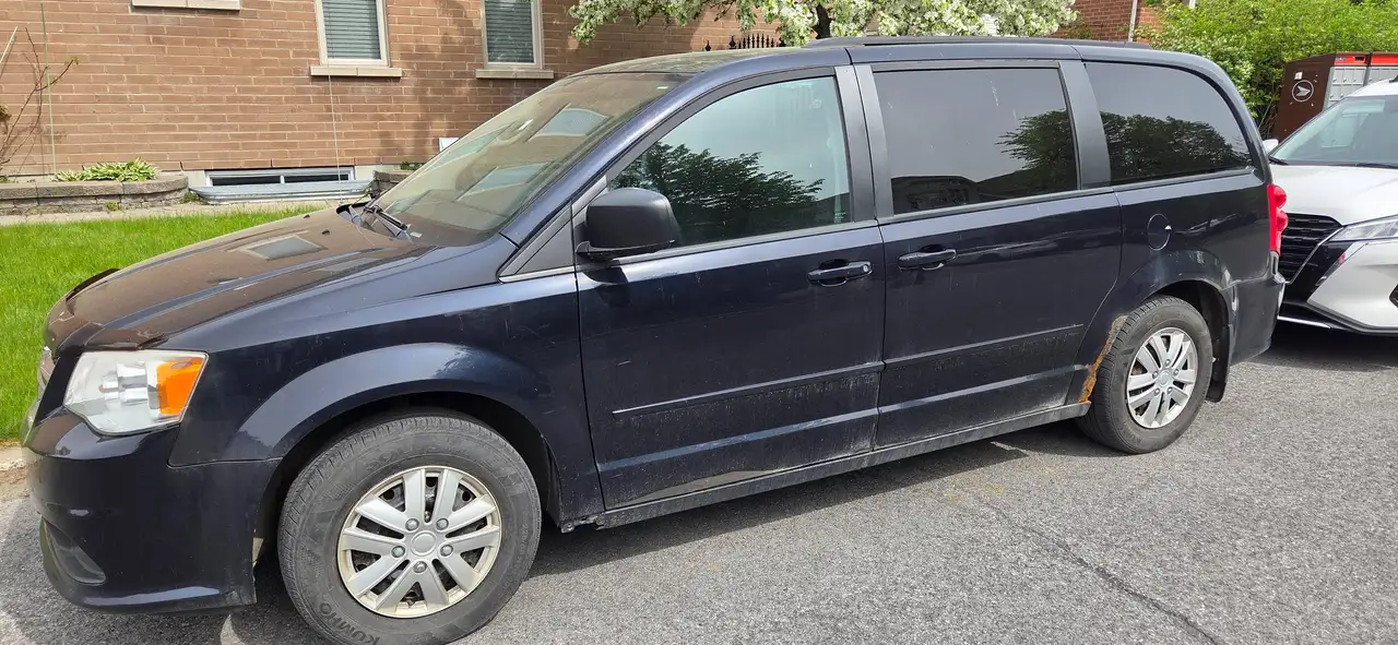 Dodge Grand Caravan photo Dodge Grand Caravan