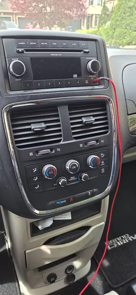 Dodge Grand Caravan photo Dodge Grand Caravan